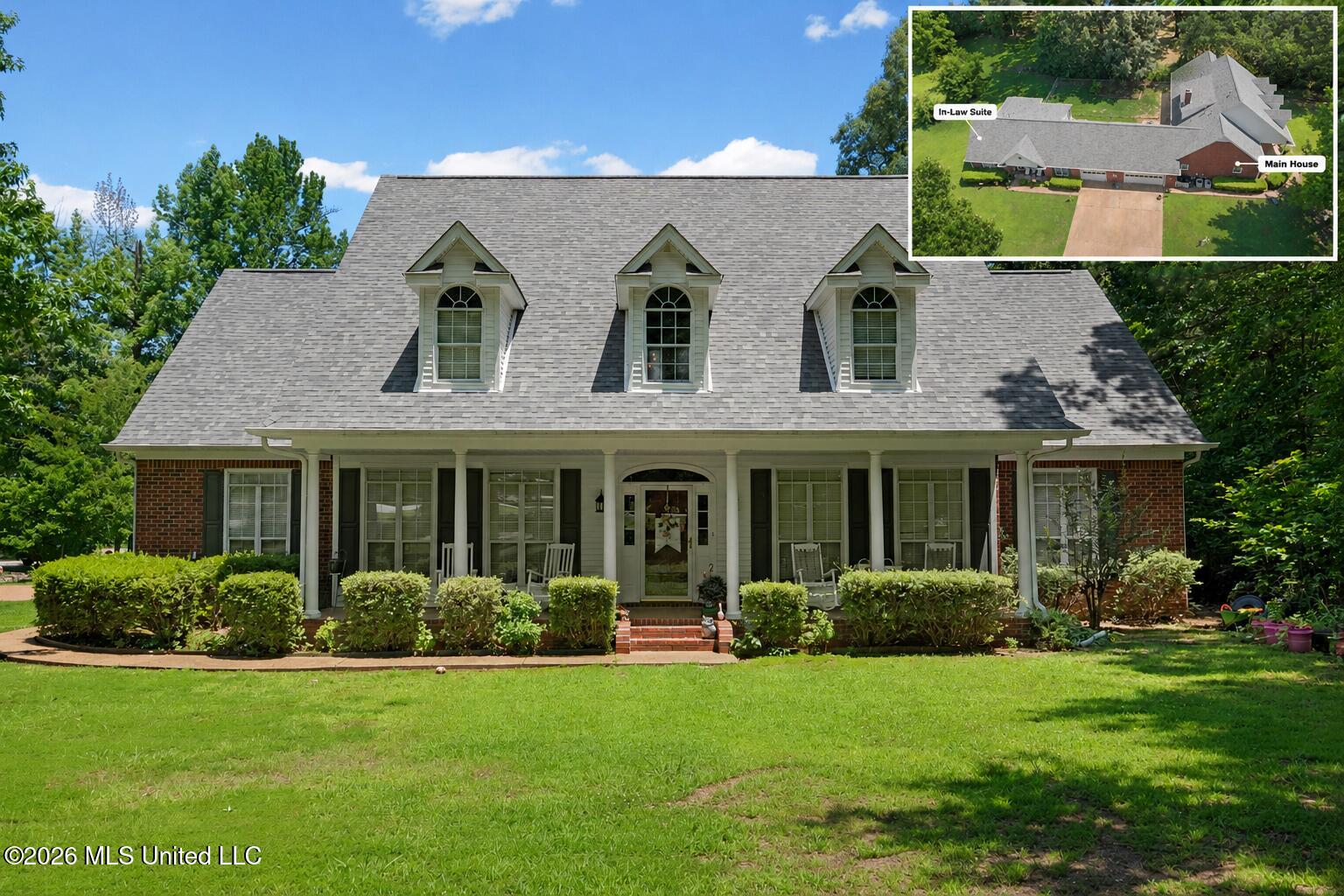 6460 Autumn Oaks Drive Property Photo 1