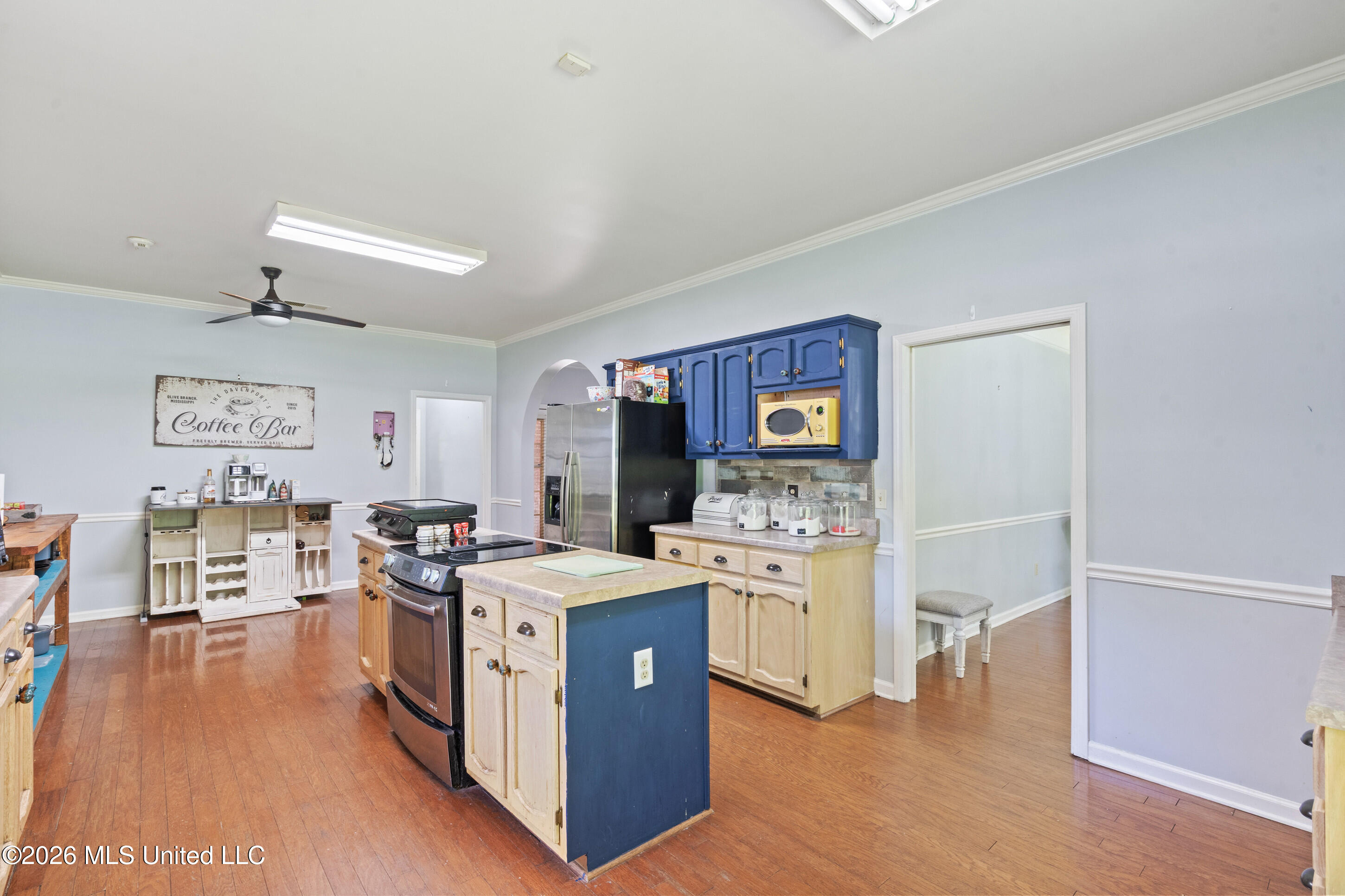 6460 Autumn Oaks Drive Property Photo 13