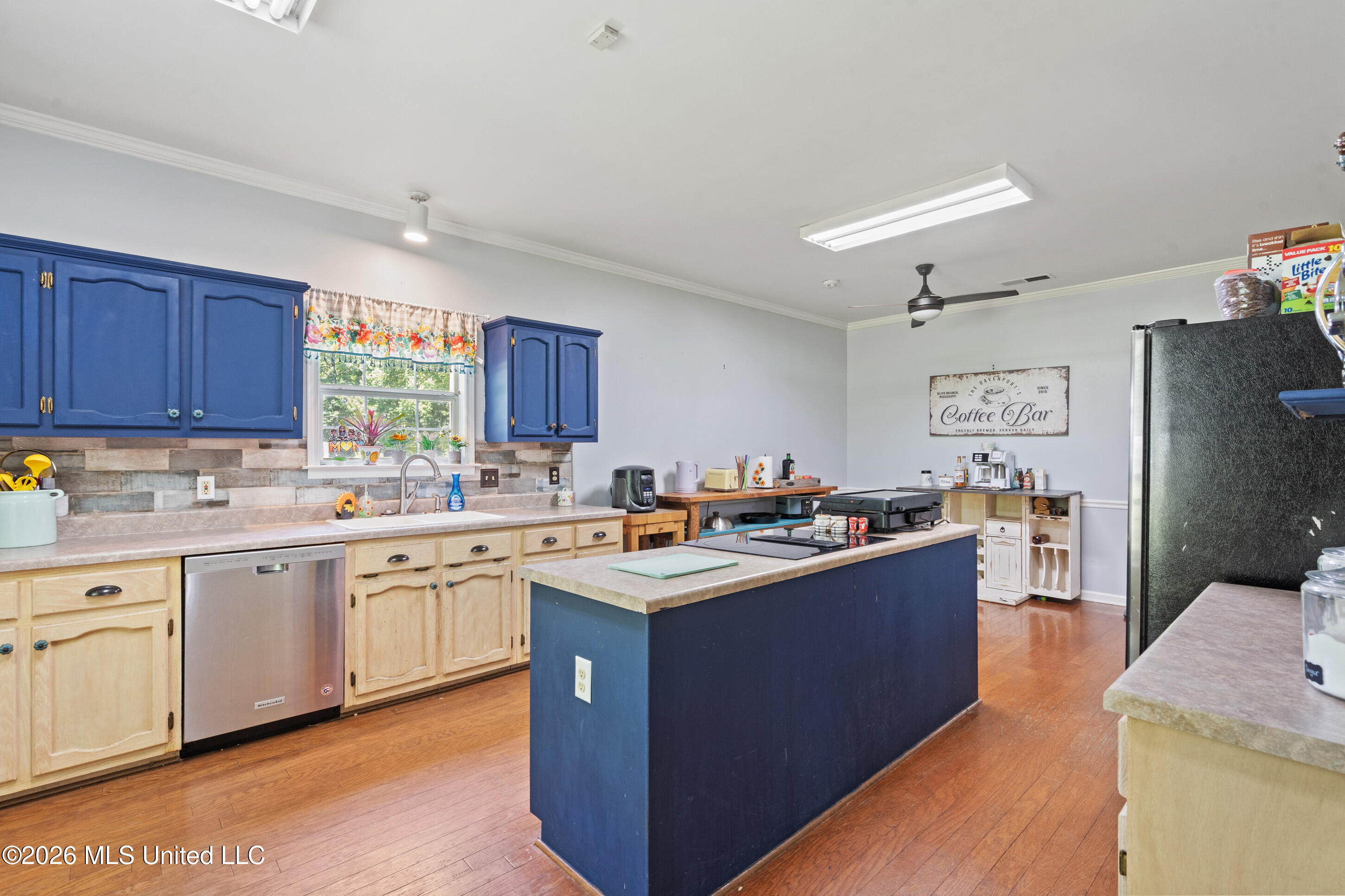 6460 Autumn Oaks Drive Property Photo 14