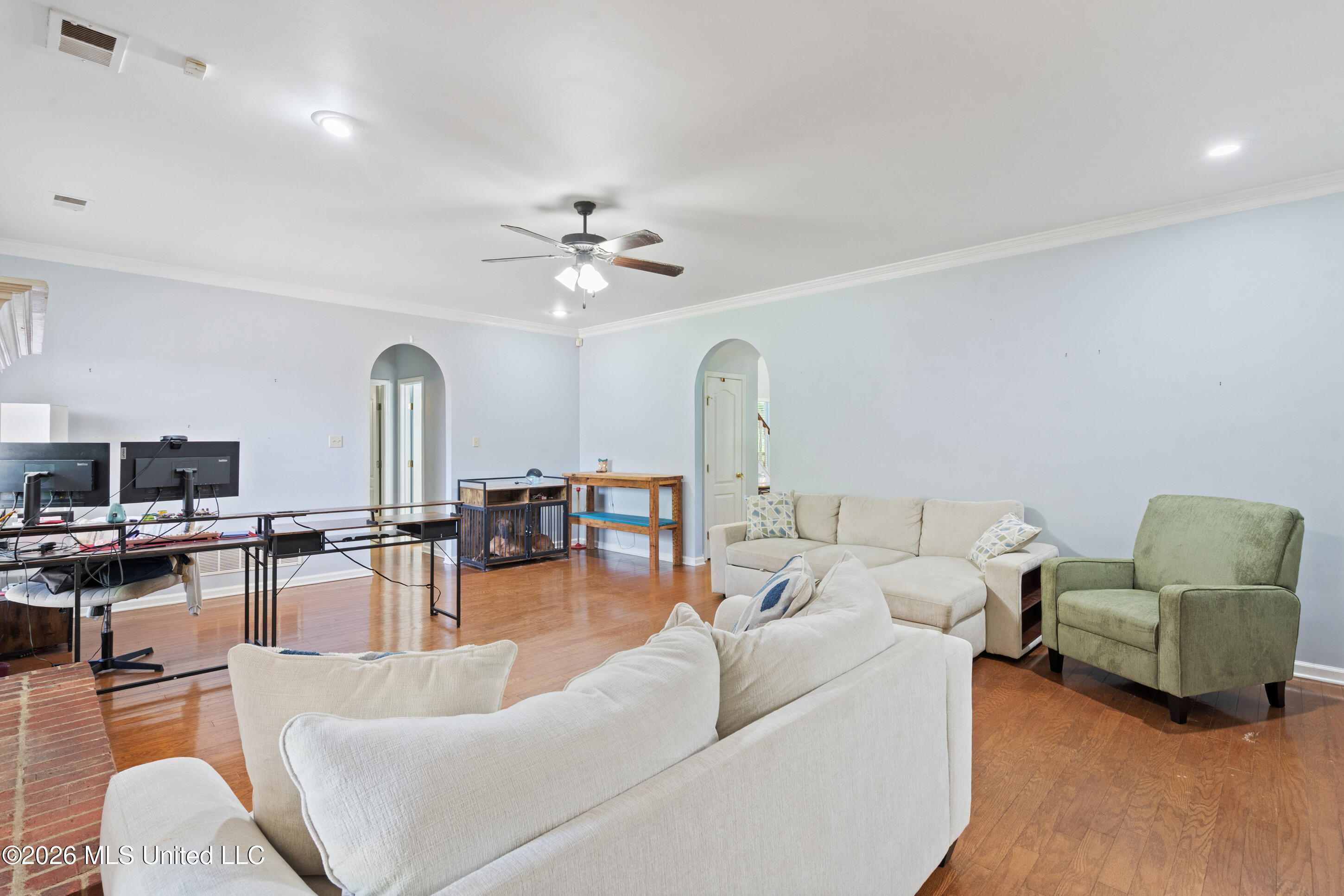 6460 Autumn Oaks Drive Property Photo 17