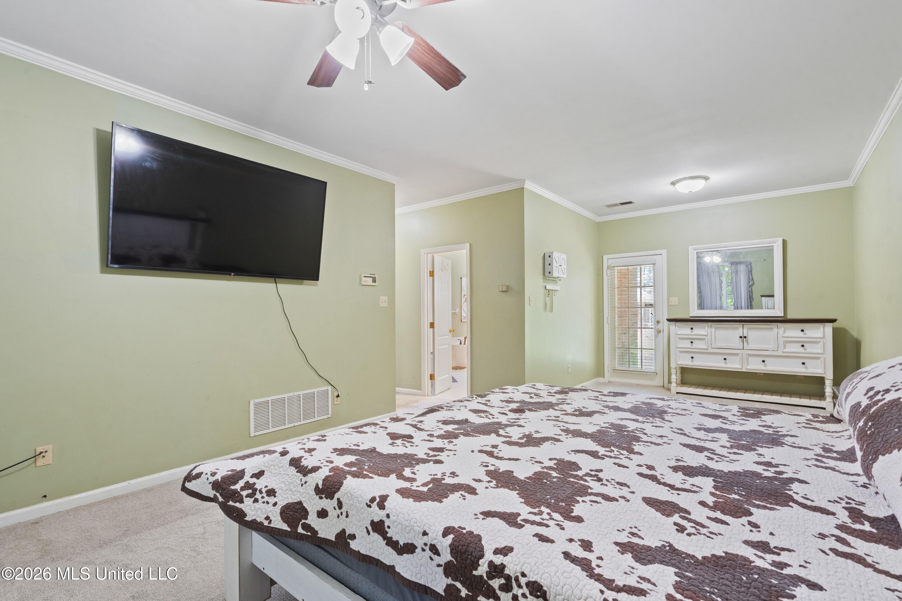 6460 Autumn Oaks Drive Property Photo 23