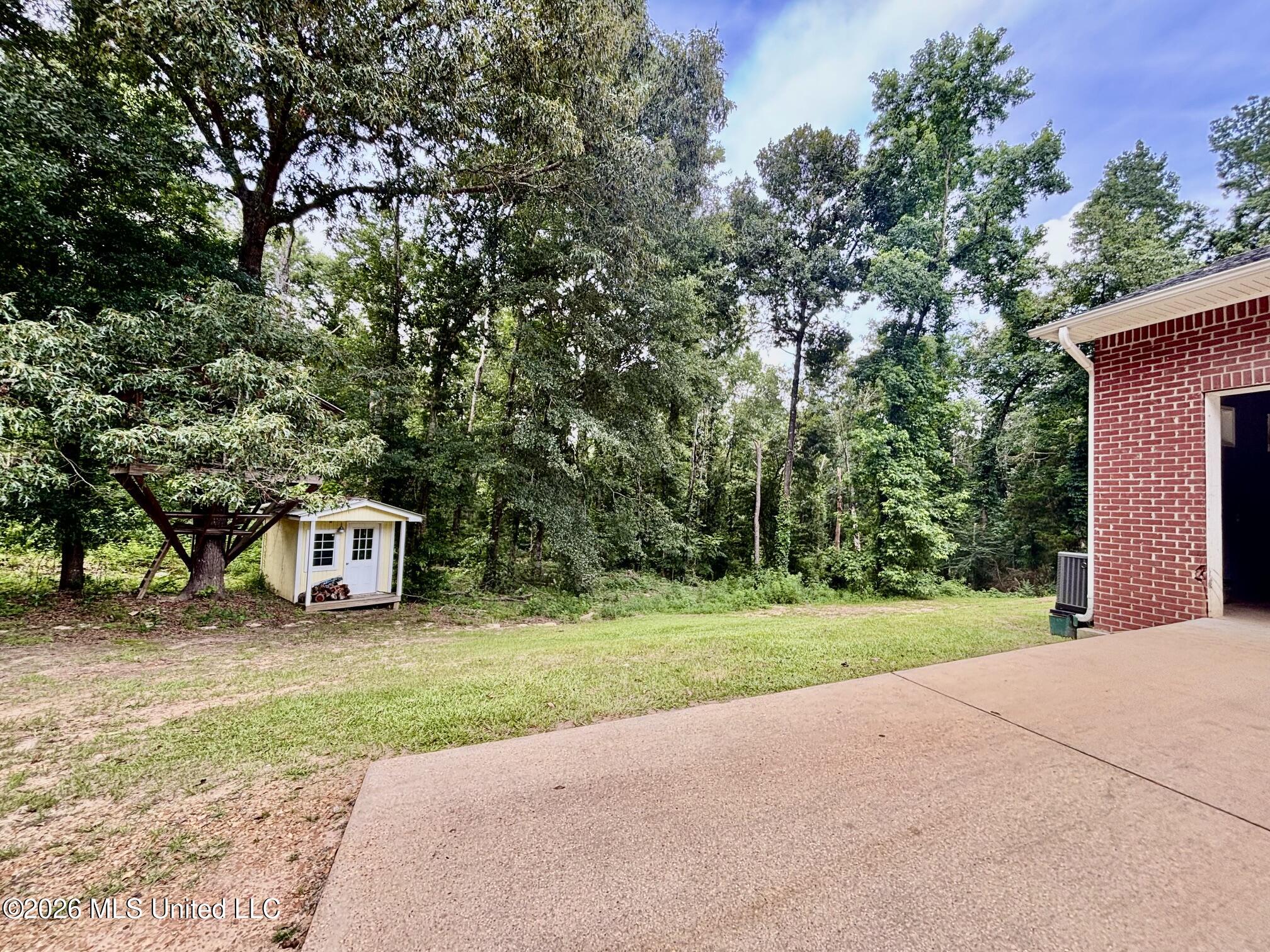 388 Renfroe Road Property Photo 5