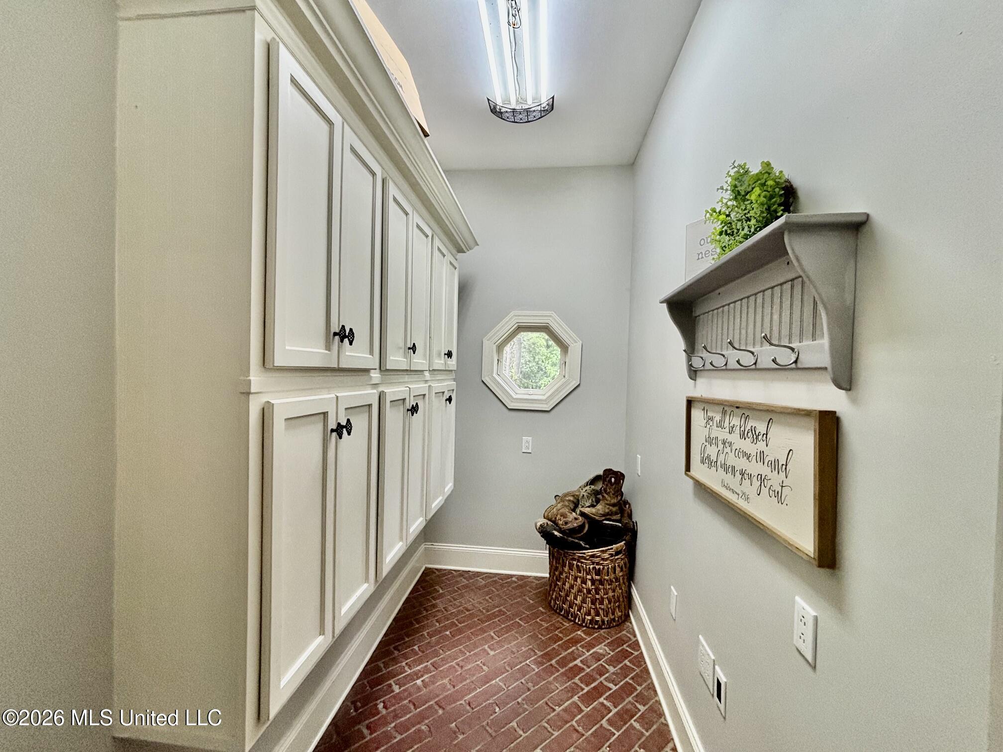 388 Renfroe Road Property Photo 6