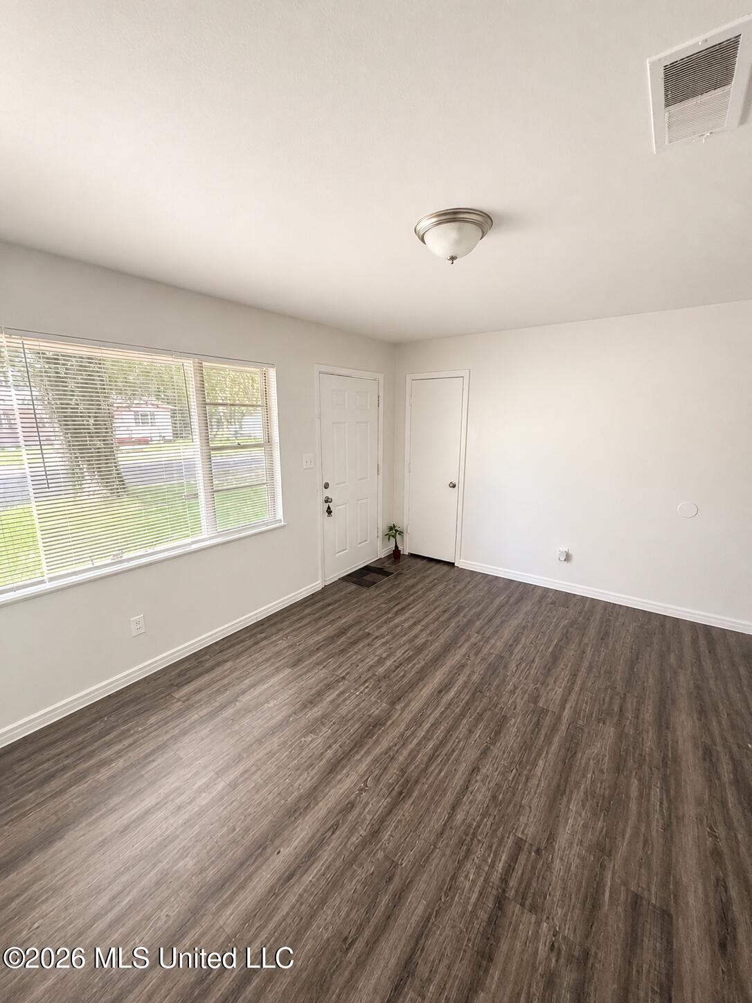 1032 Maria Drive Property Photo 5