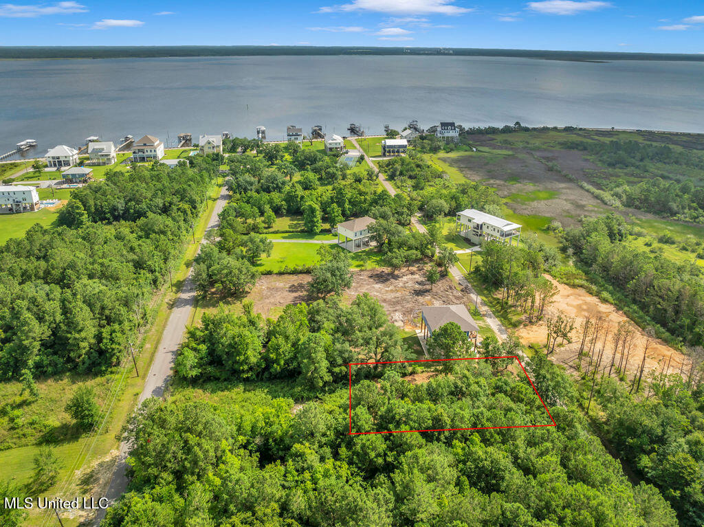 Pogo Road Property Photo 2