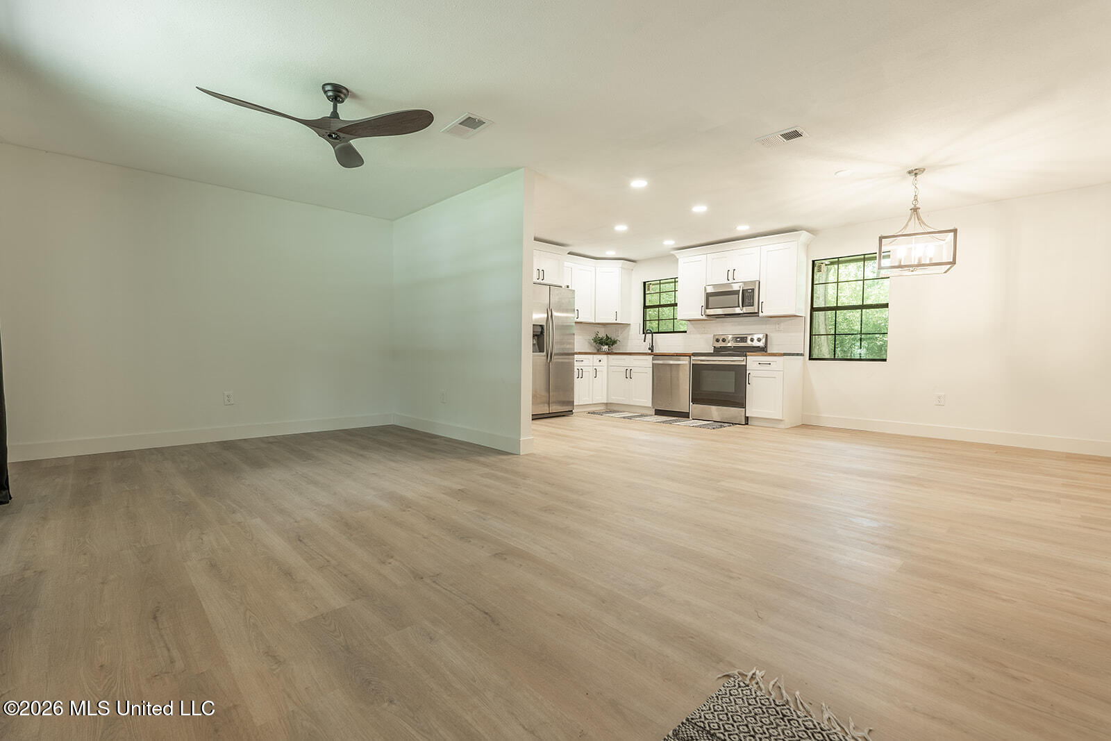 809 Jarrell Street Property Photo 13