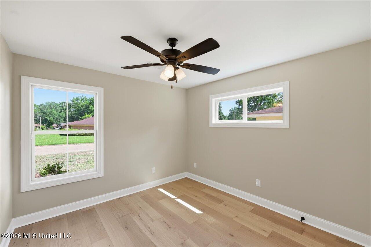 280 Fairfield Drive Property Photo 28
