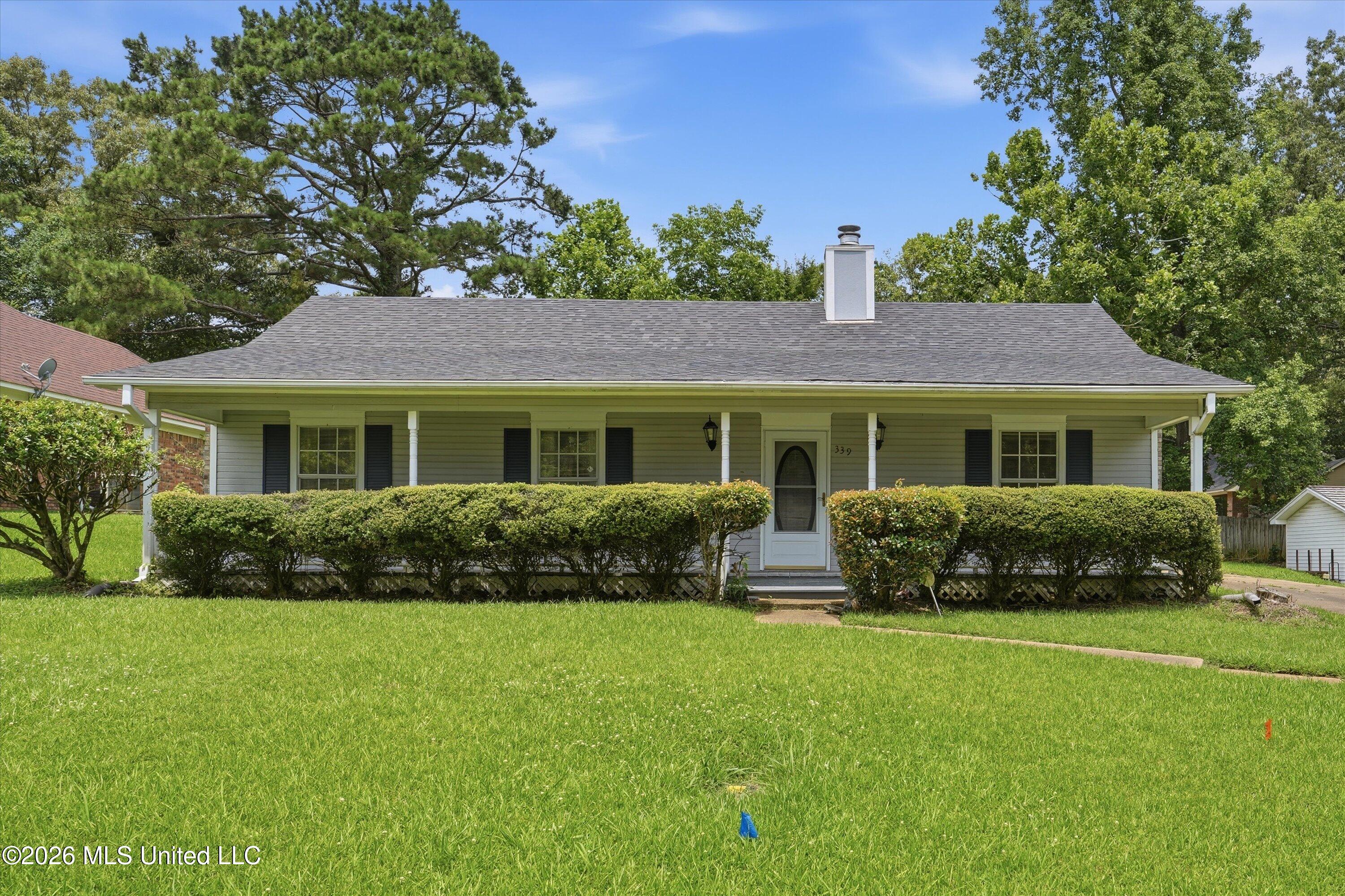 339 Barfield Drive Property Photo 1