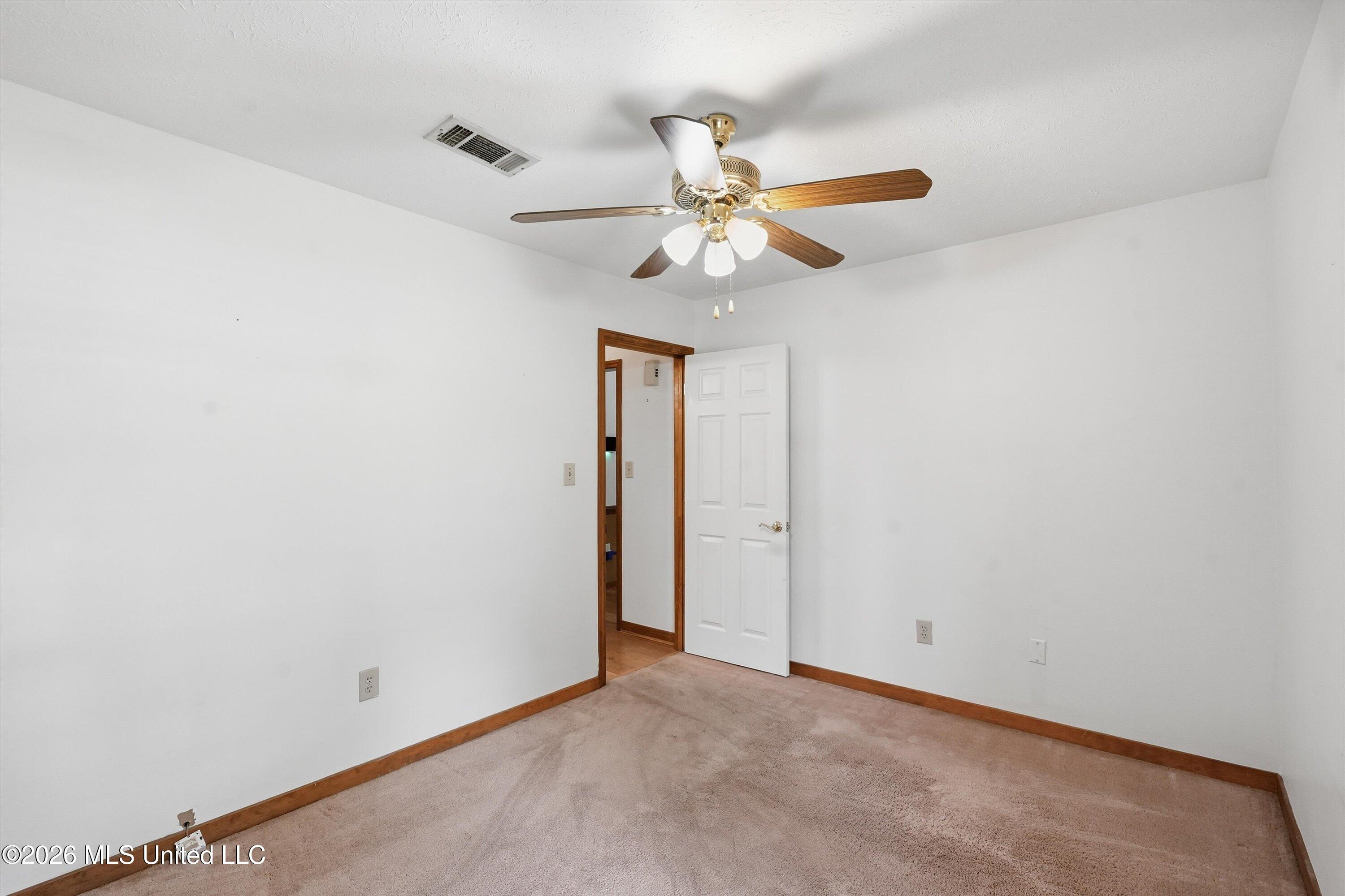 339 Barfield Drive Property Photo 24