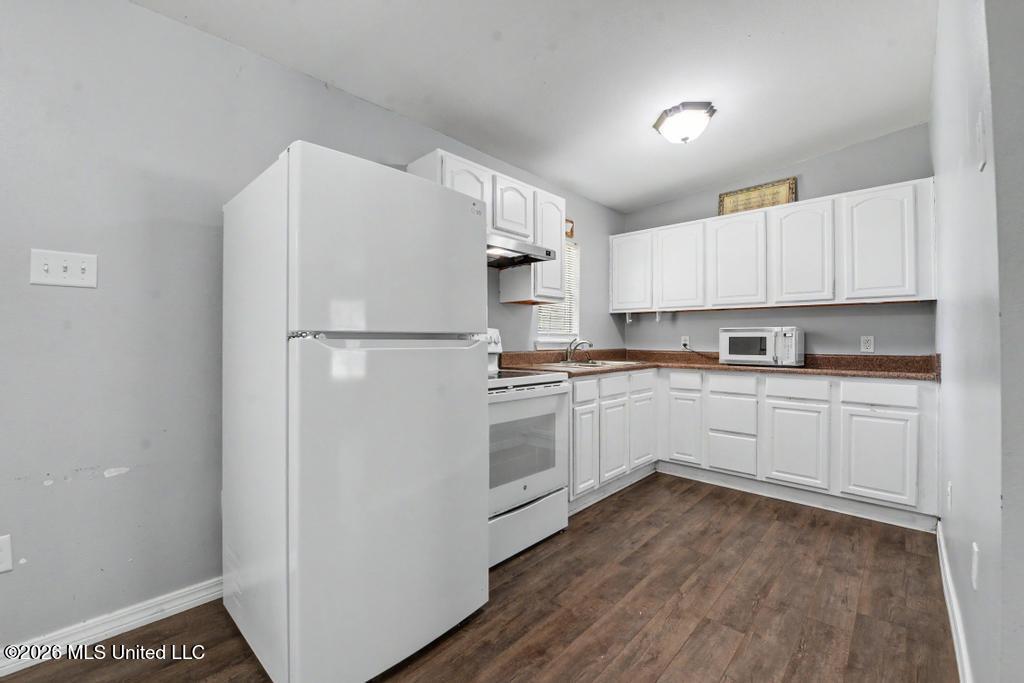 2607 Avenue B Property Photo 6