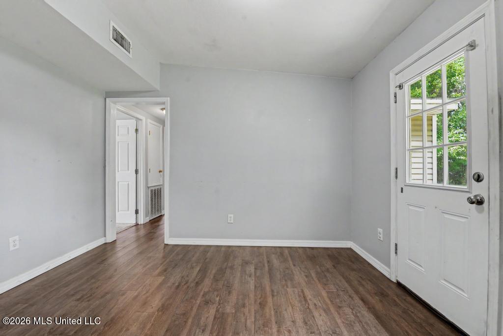 2607 Avenue B Property Photo 8