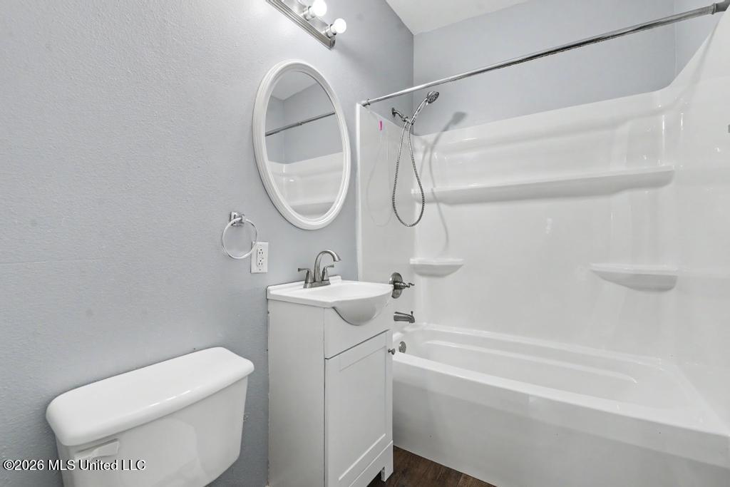 2607 Avenue B Property Photo 15