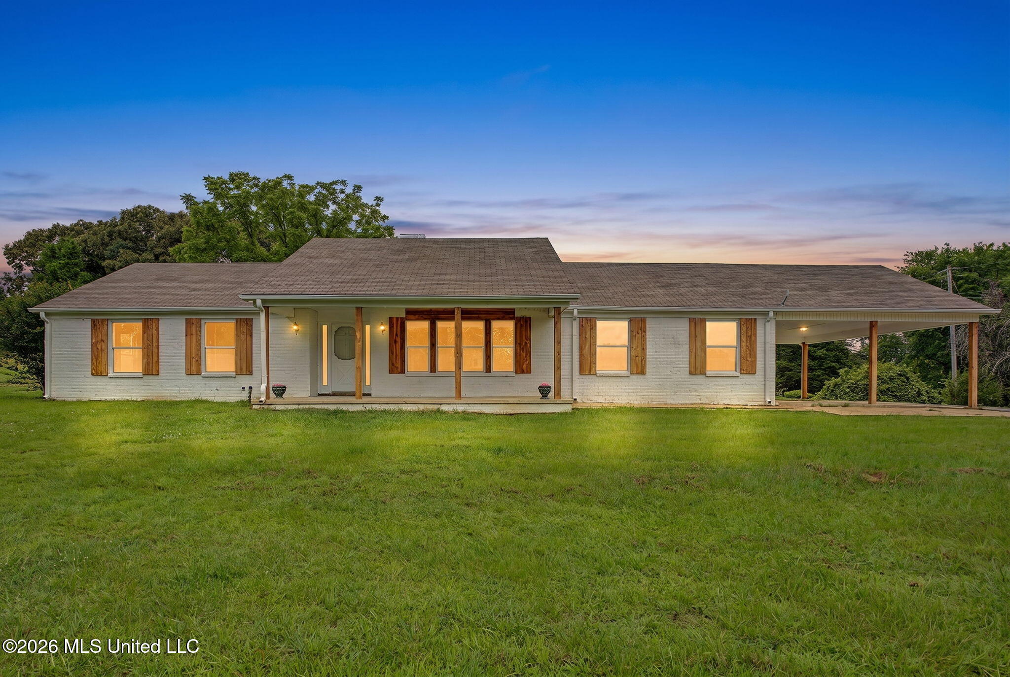 1945 Pryor Road Property Photo 1