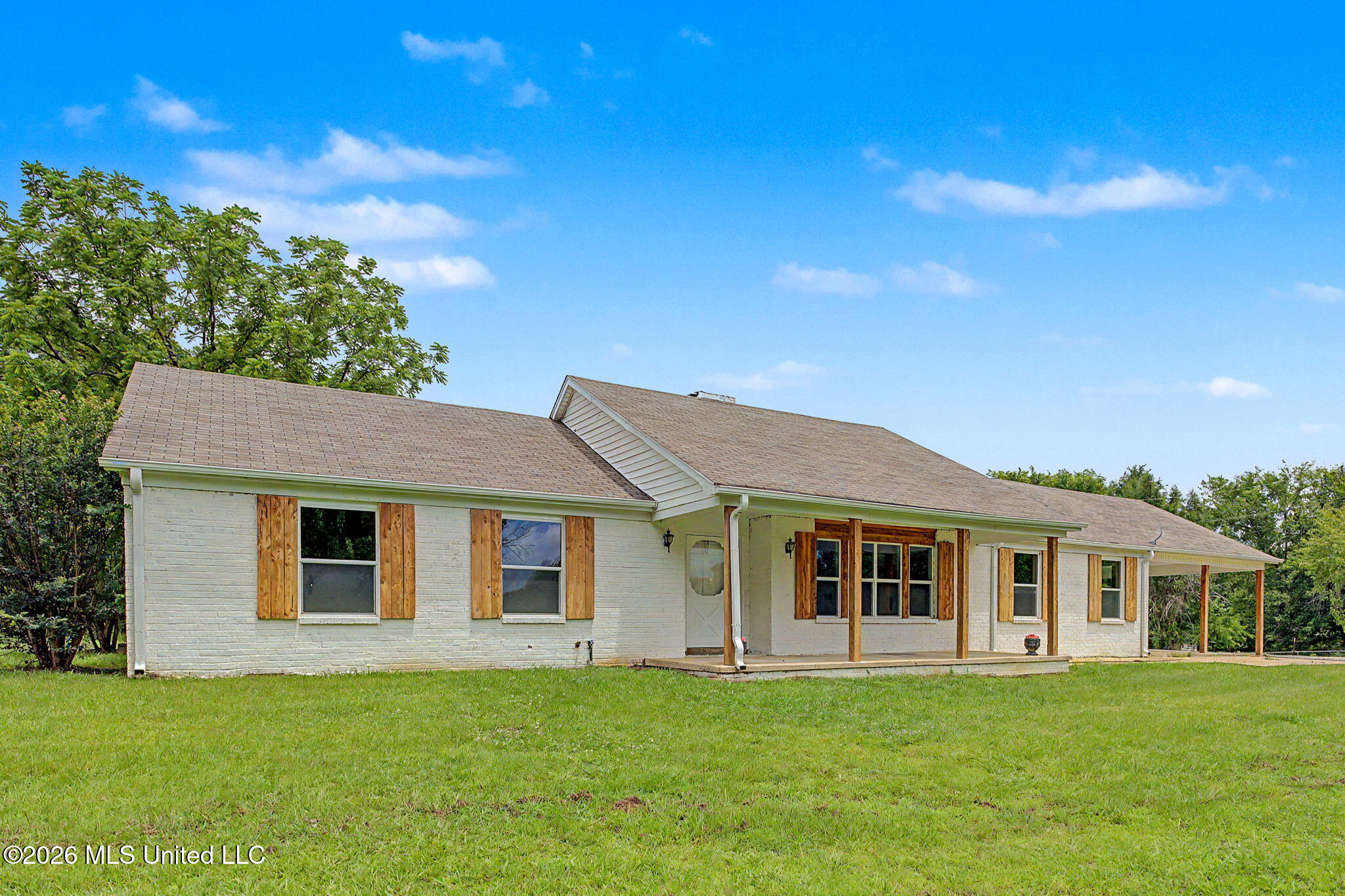 1945 Pryor Road Property Photo 3