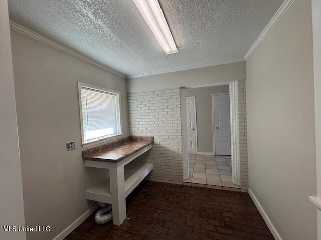 2225 Popps Ferry Road Property Photo 7