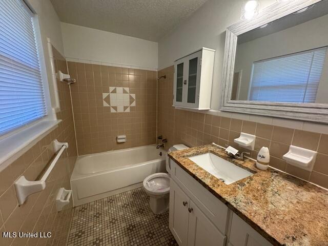 2225 Popps Ferry Road Property Photo 10
