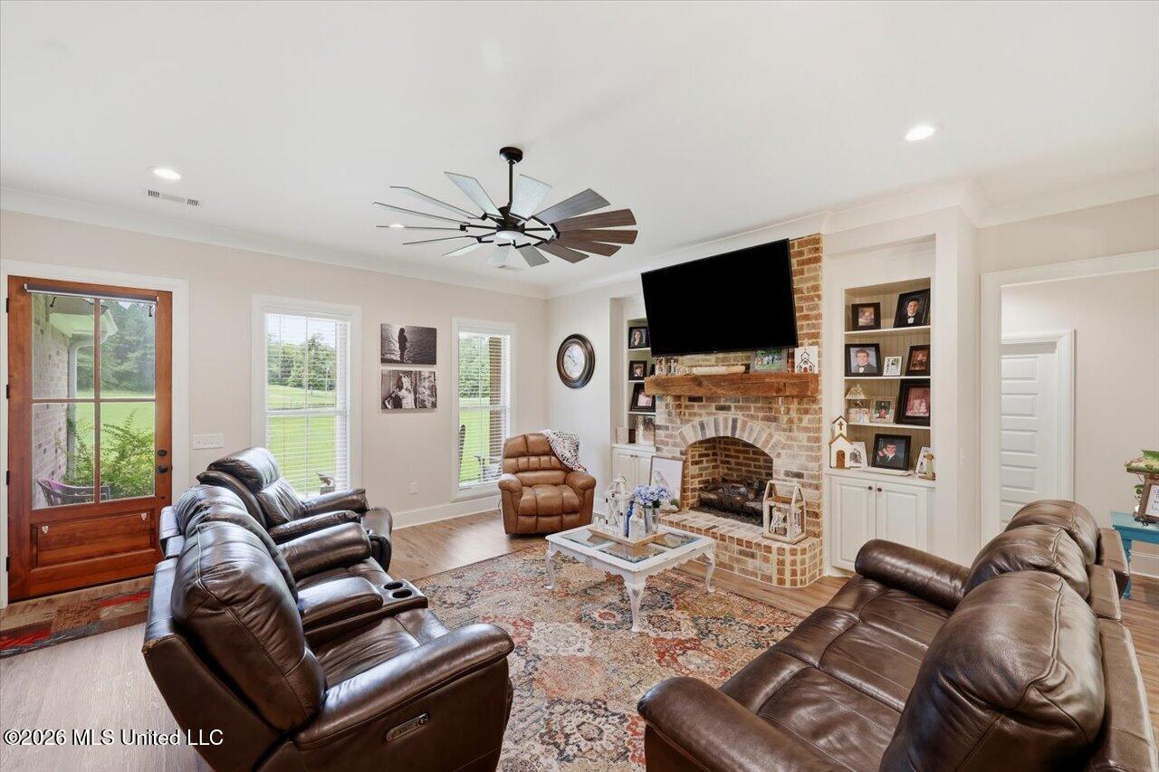195 Allen Road Property Photo 9
