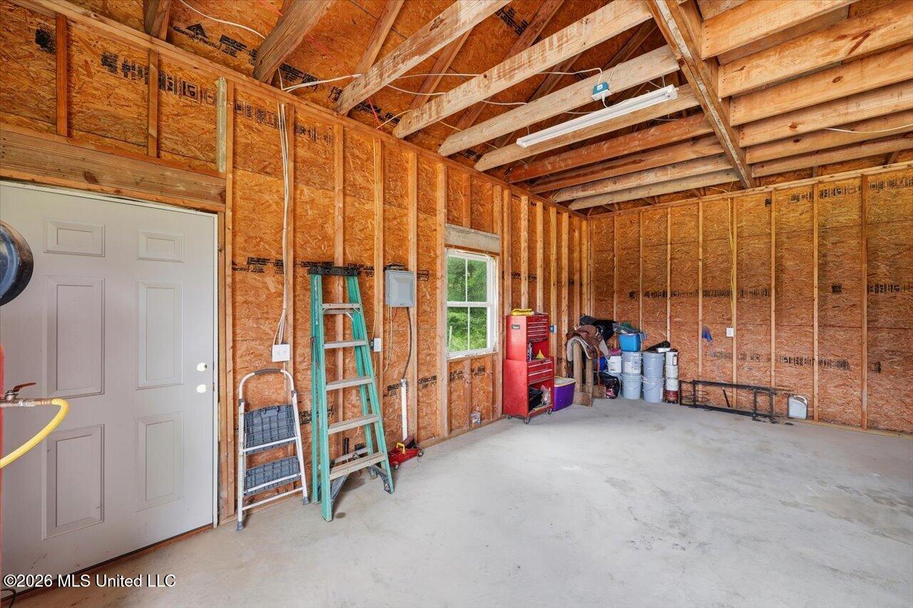195 Allen Road Property Photo 38