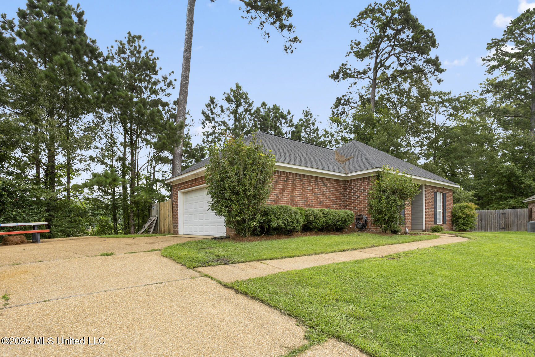 422 Oak Bend Property Photo 24