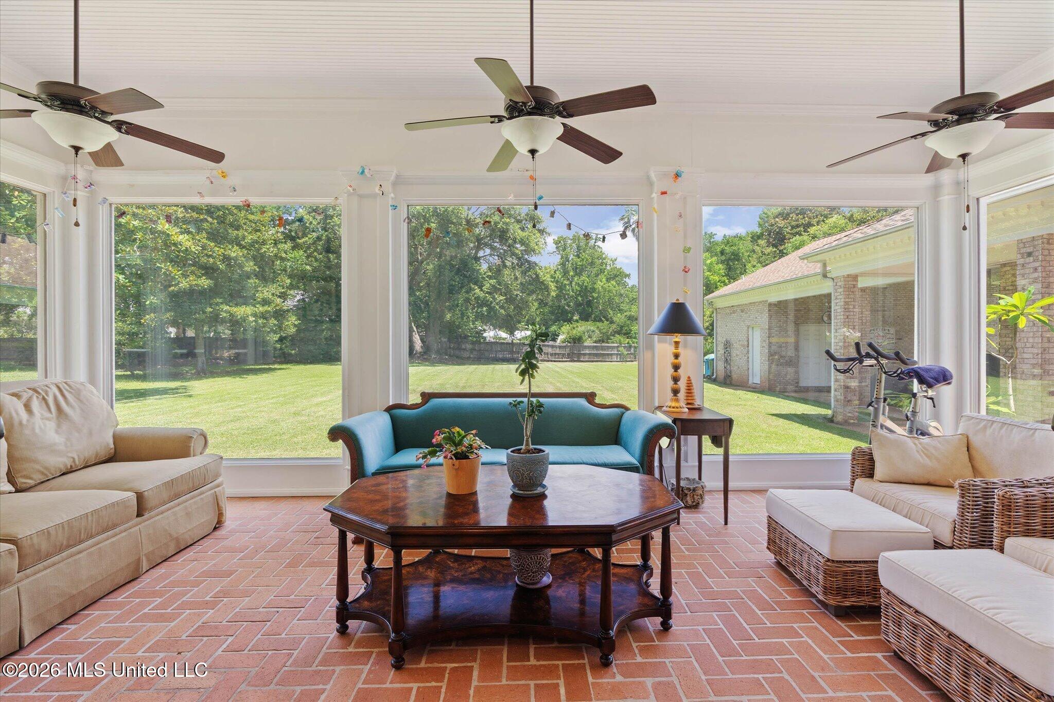 815 Grant Avenue Property Photo 18
