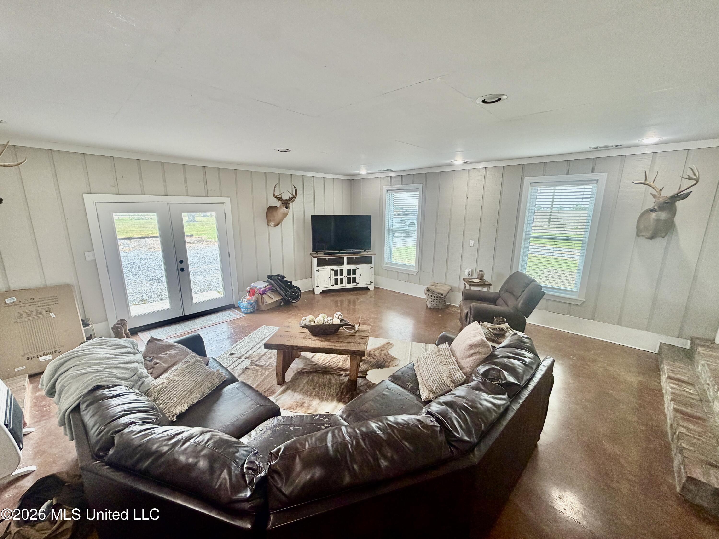 538 Evans Road Property Photo 3