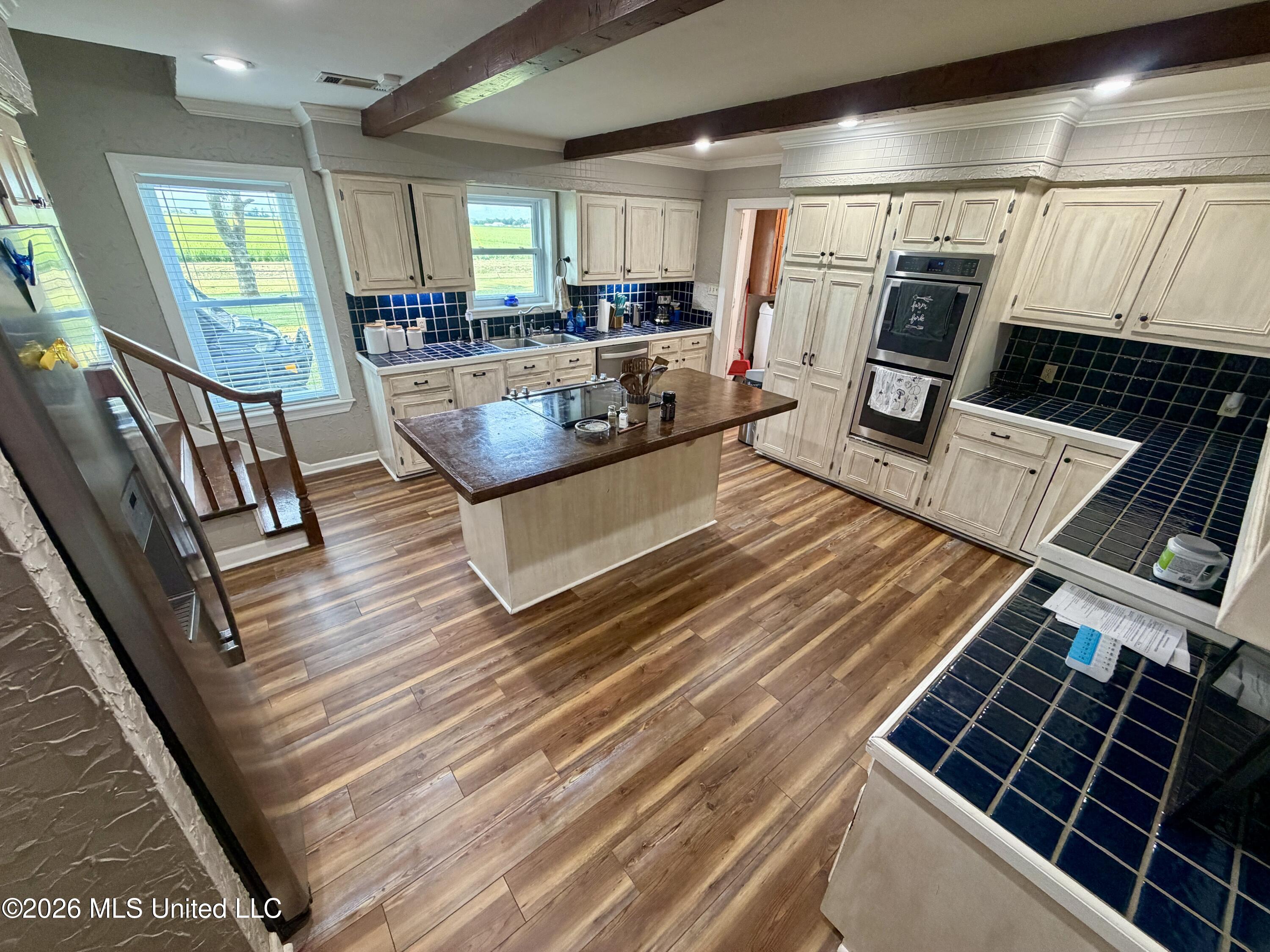 538 Evans Road Property Photo 7