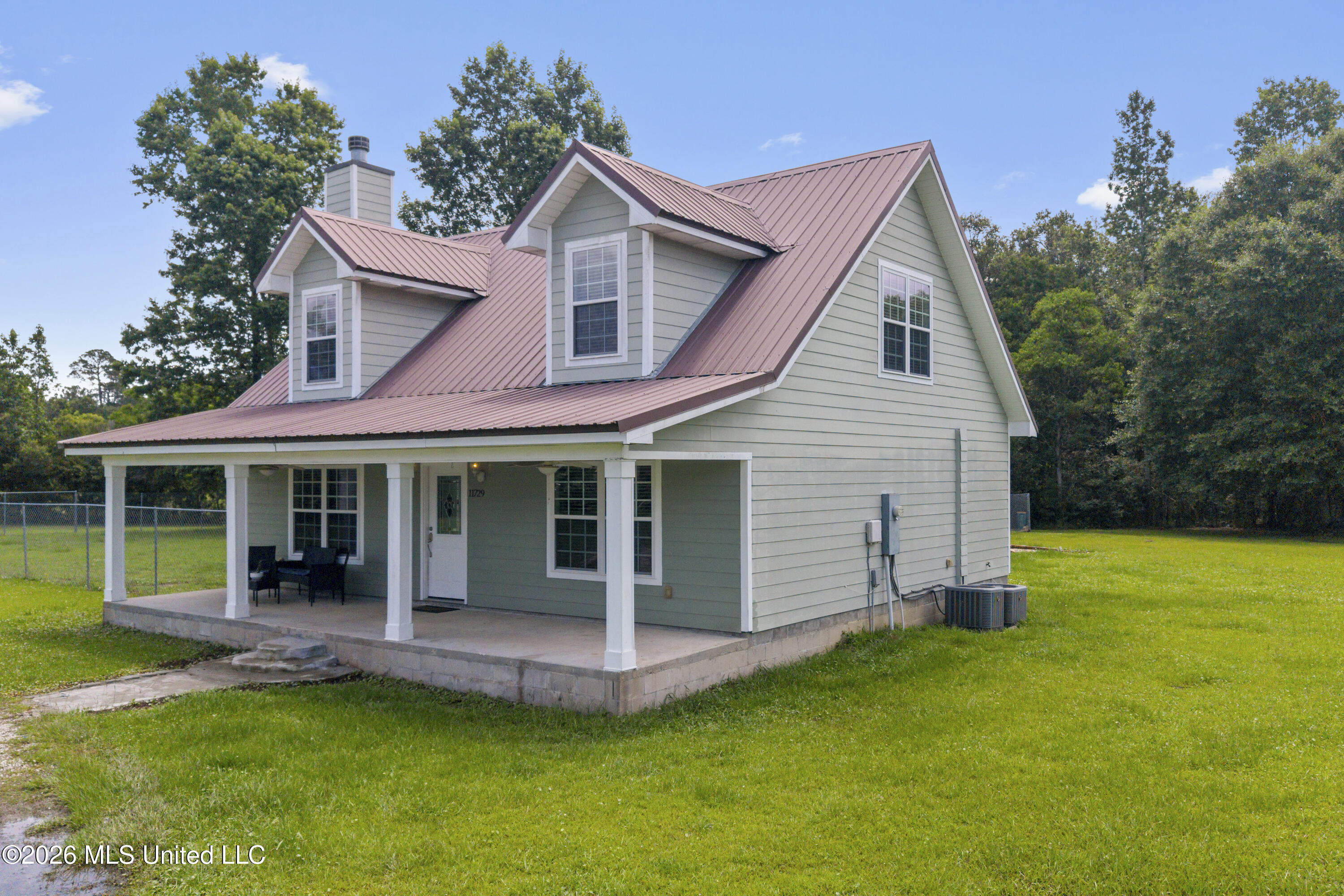 11729 Bell Avenue Property Photo 5