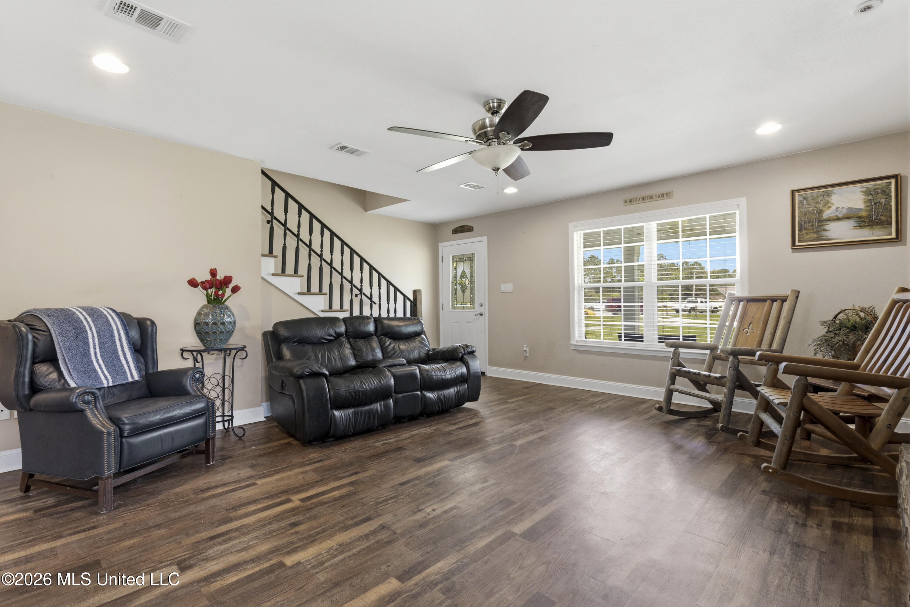 11729 Bell Avenue Property Photo 12