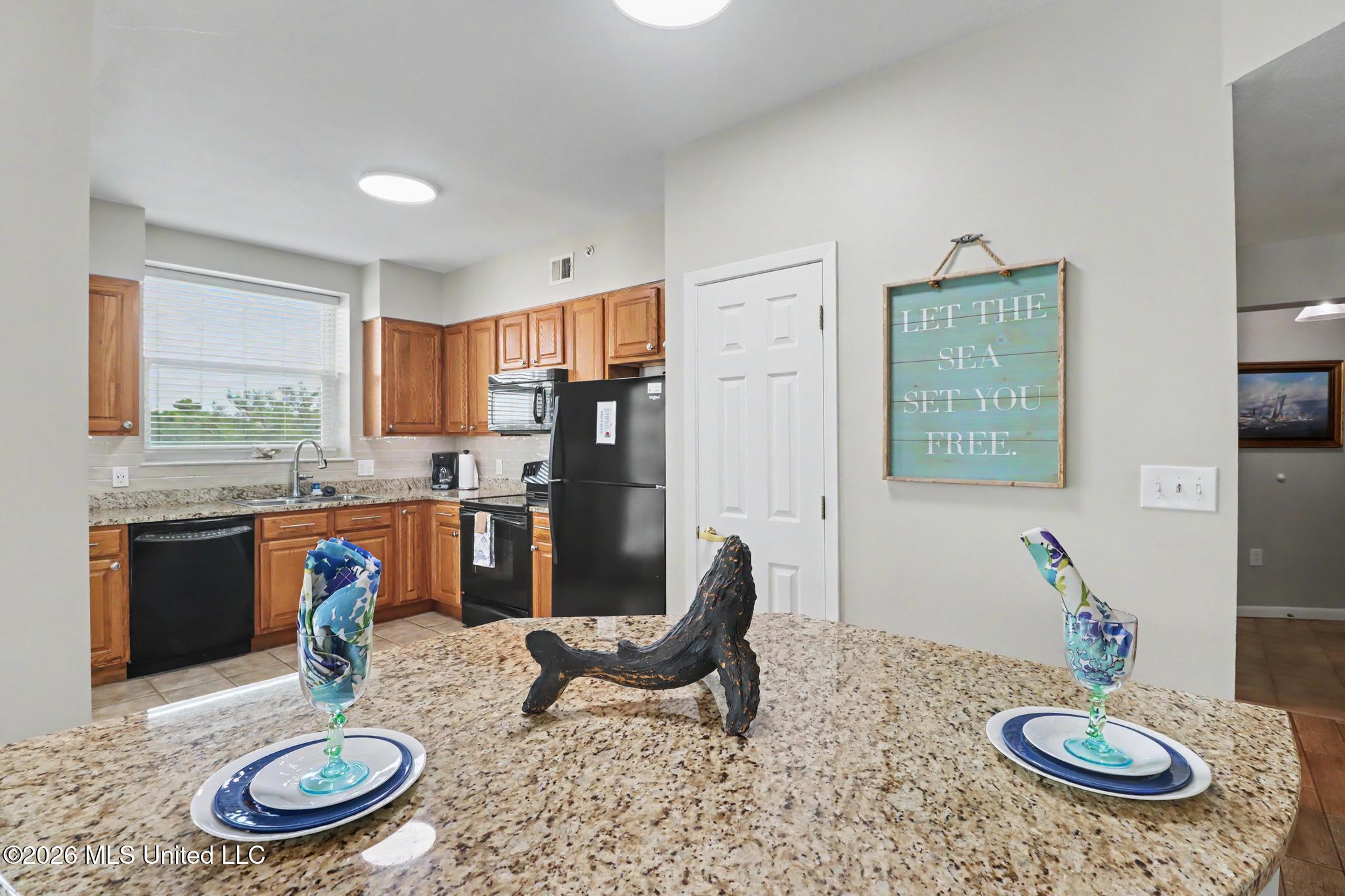 2230 Beach Drive Property Photo 13