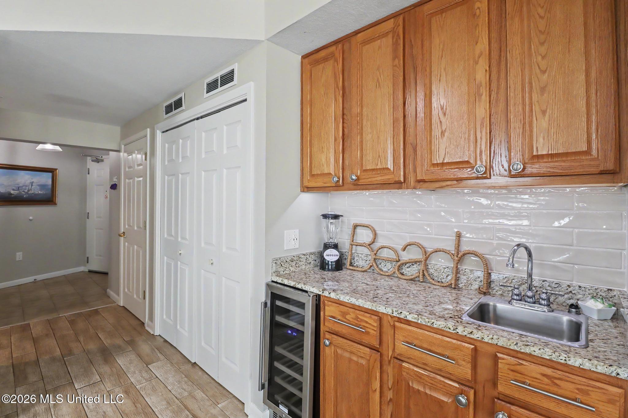 2230 Beach Drive Property Photo 14