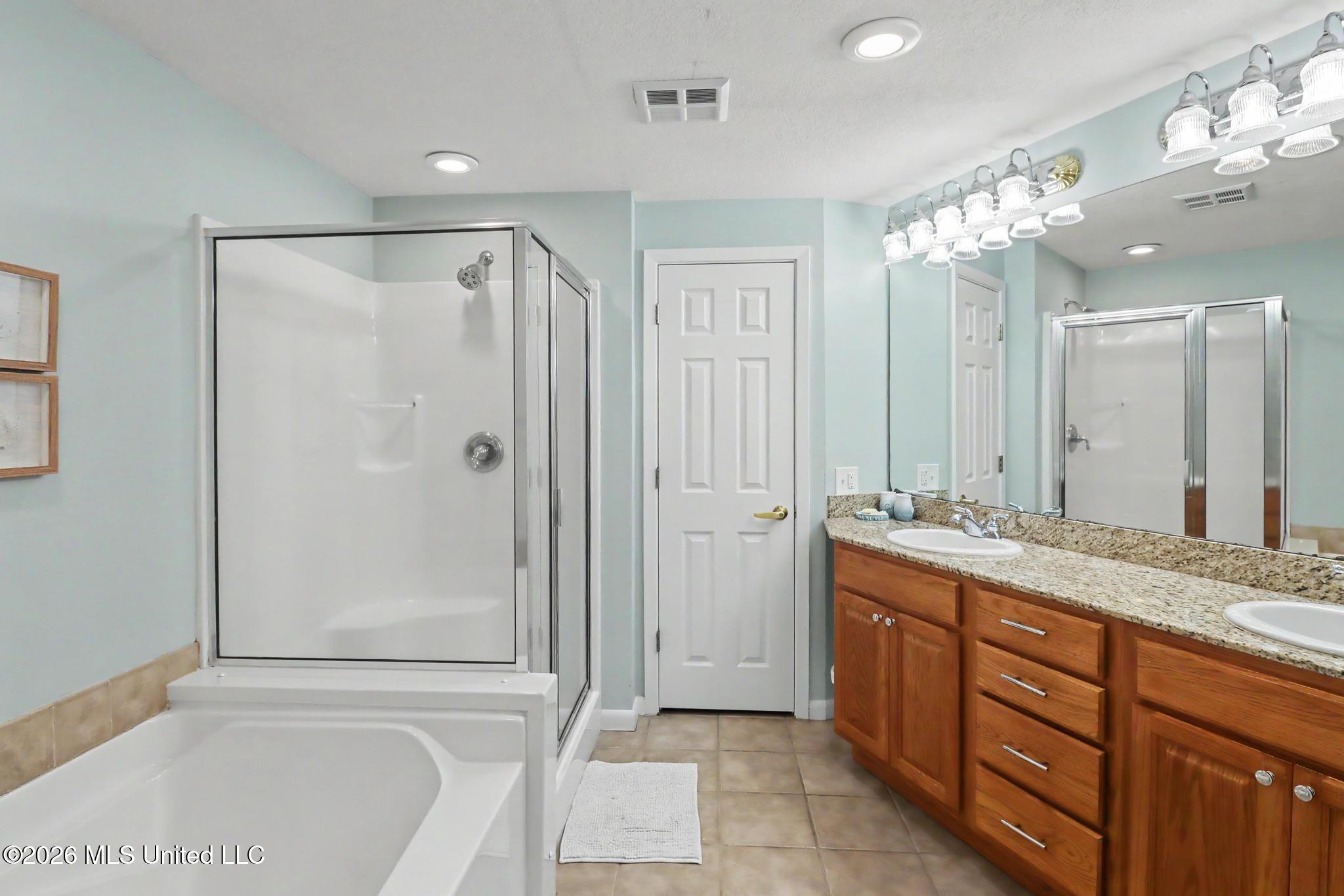 2230 Beach Drive Property Photo 27