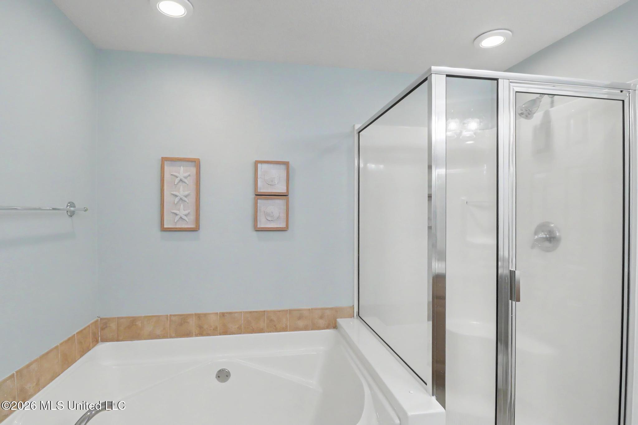 2230 Beach Drive Property Photo 28