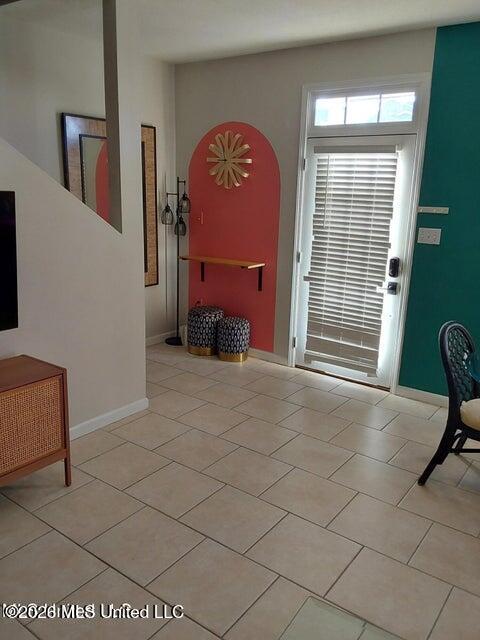 1120 Century Oaks Property Photo 3
