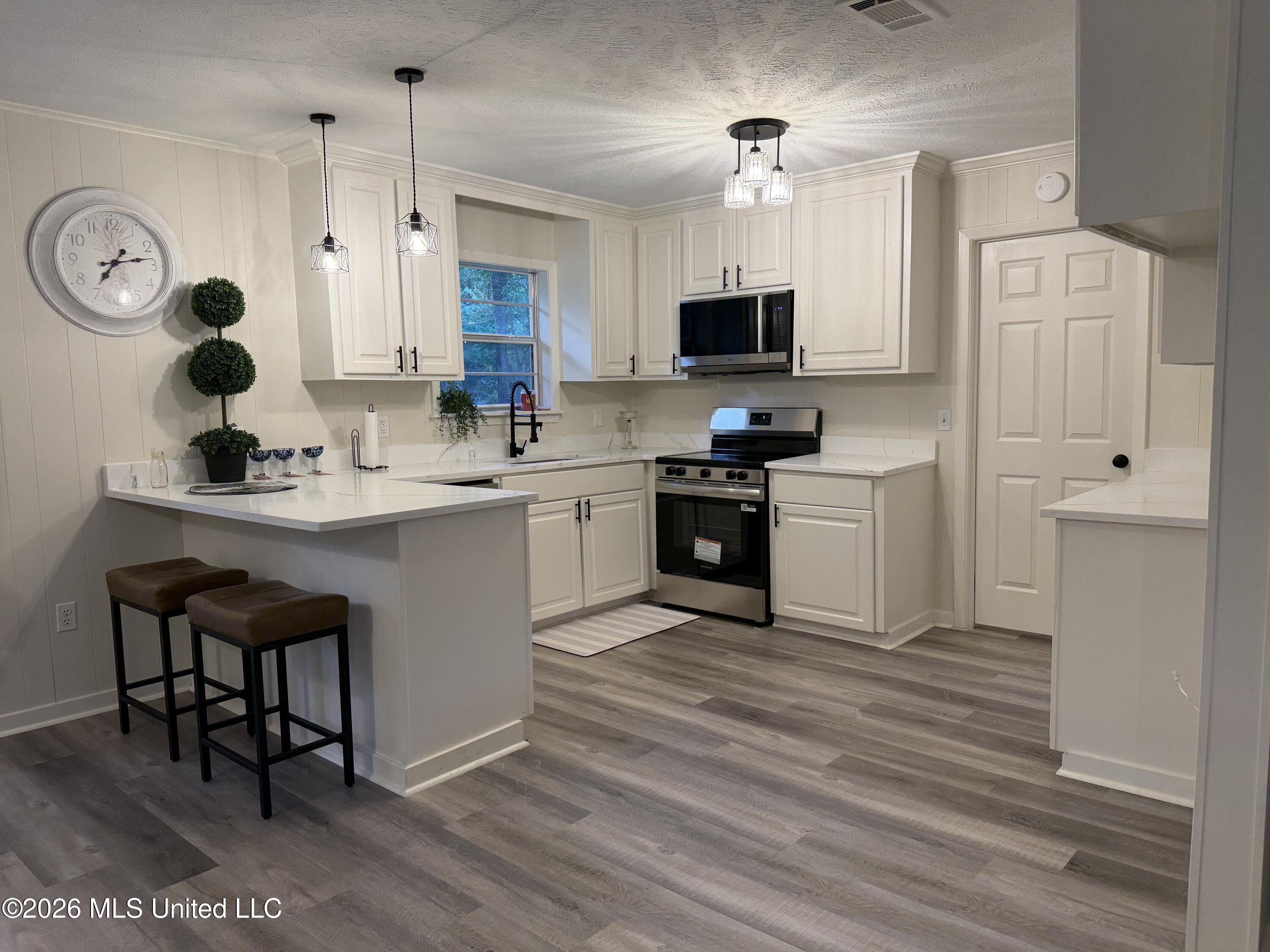 958 Watkins Place Property Photo 2