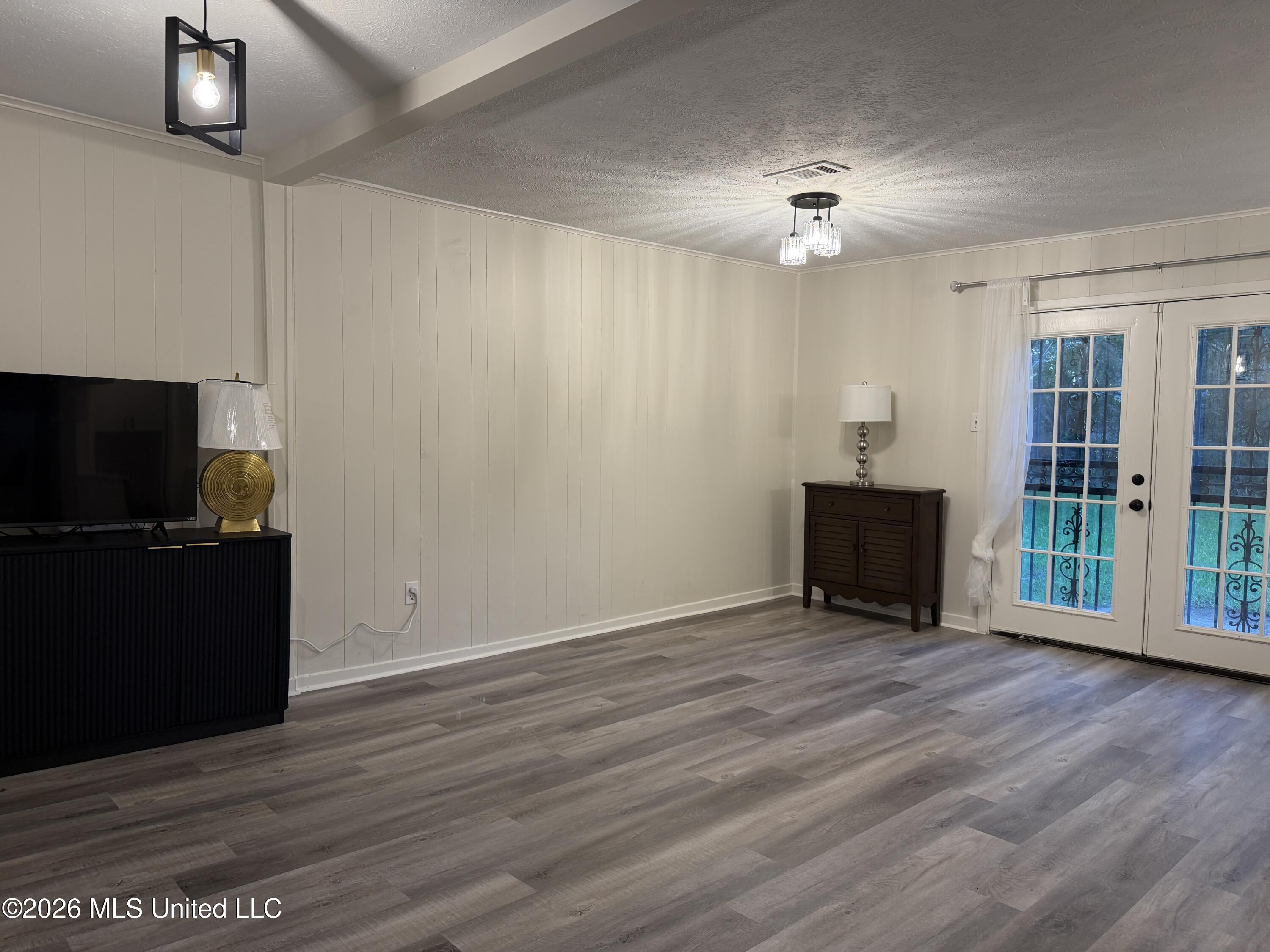 958 Watkins Place Property Photo 7