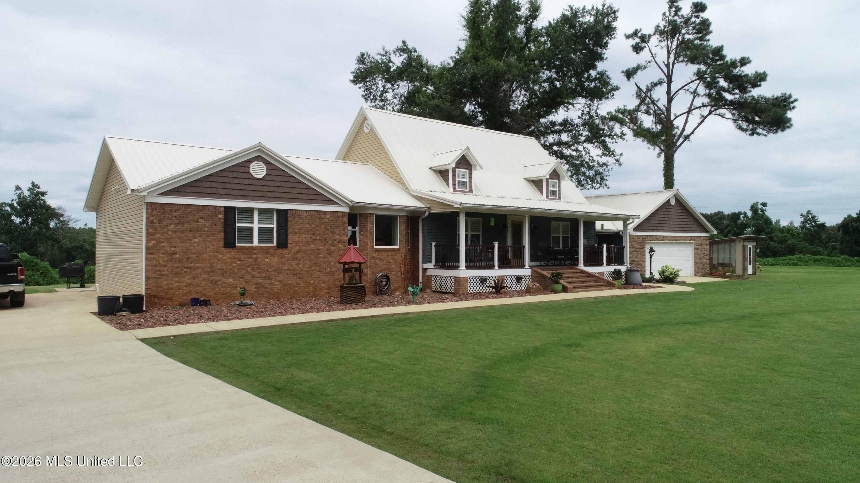 2420 County Road 719 Property Photo 28
