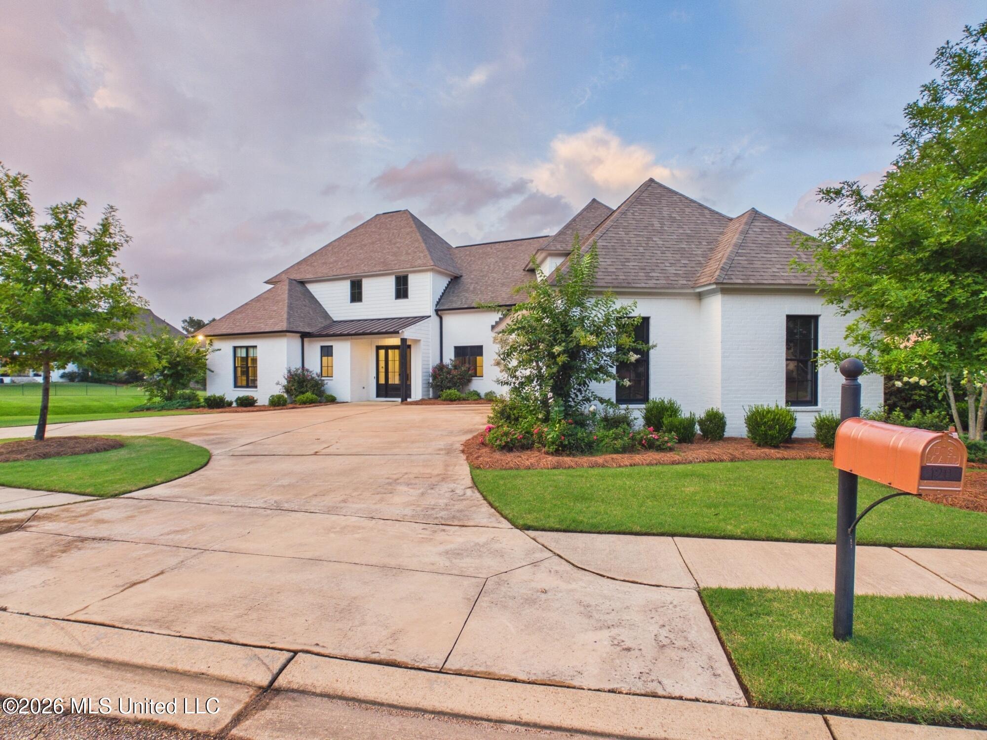 120 Covington Way