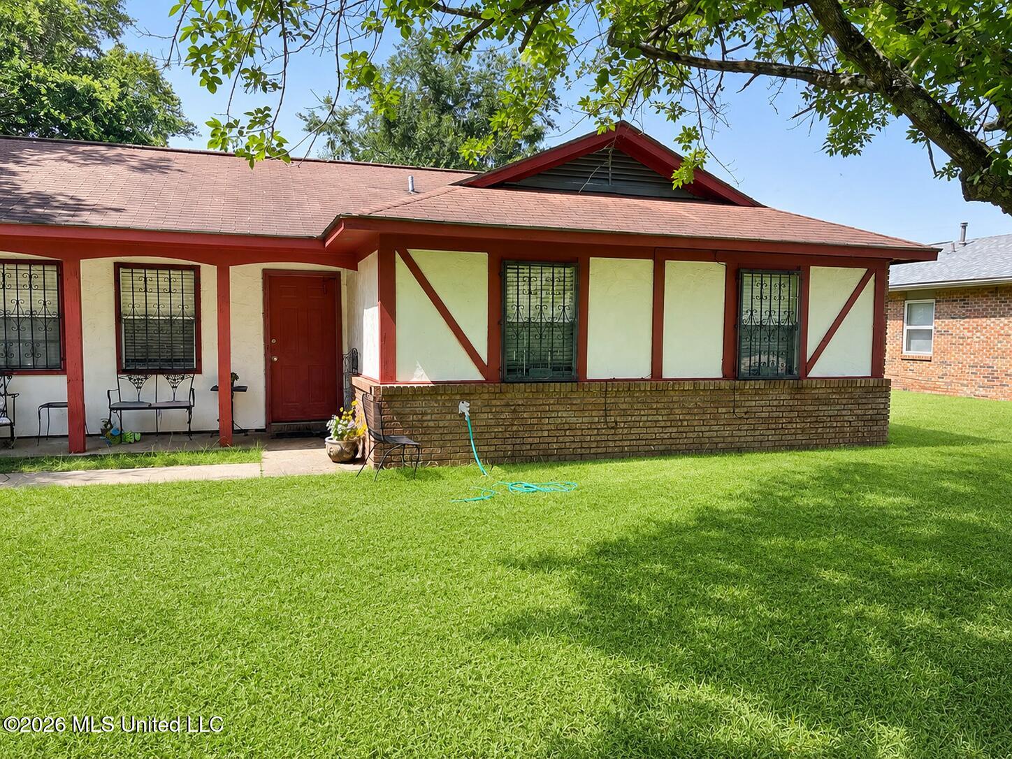 15216 Lawton Drive Property Photo 1