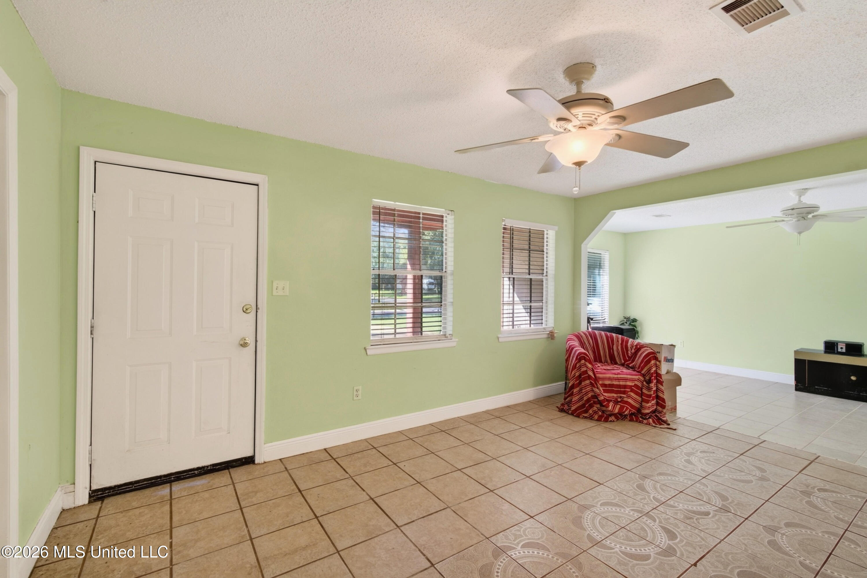 15216 Lawton Drive Property Photo 5