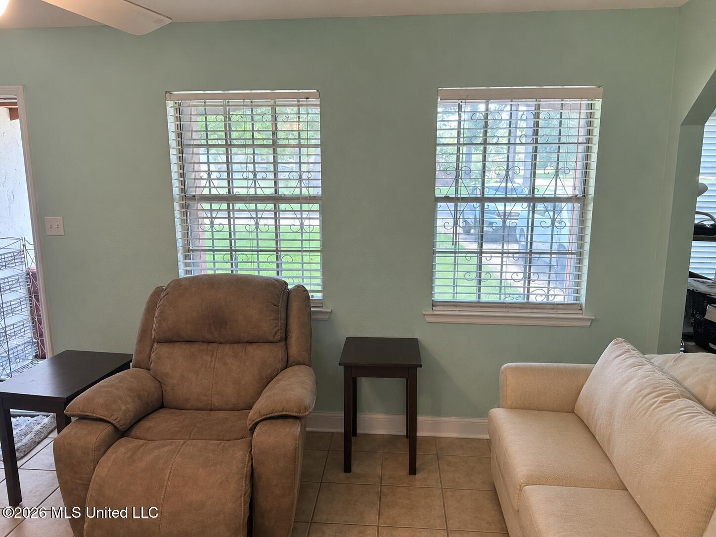 15216 Lawton Drive Property Photo 6