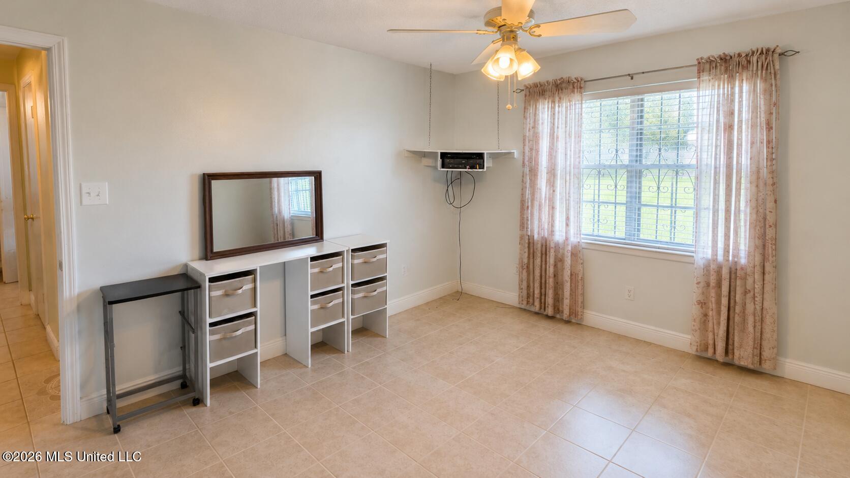 15216 Lawton Drive Property Photo 10