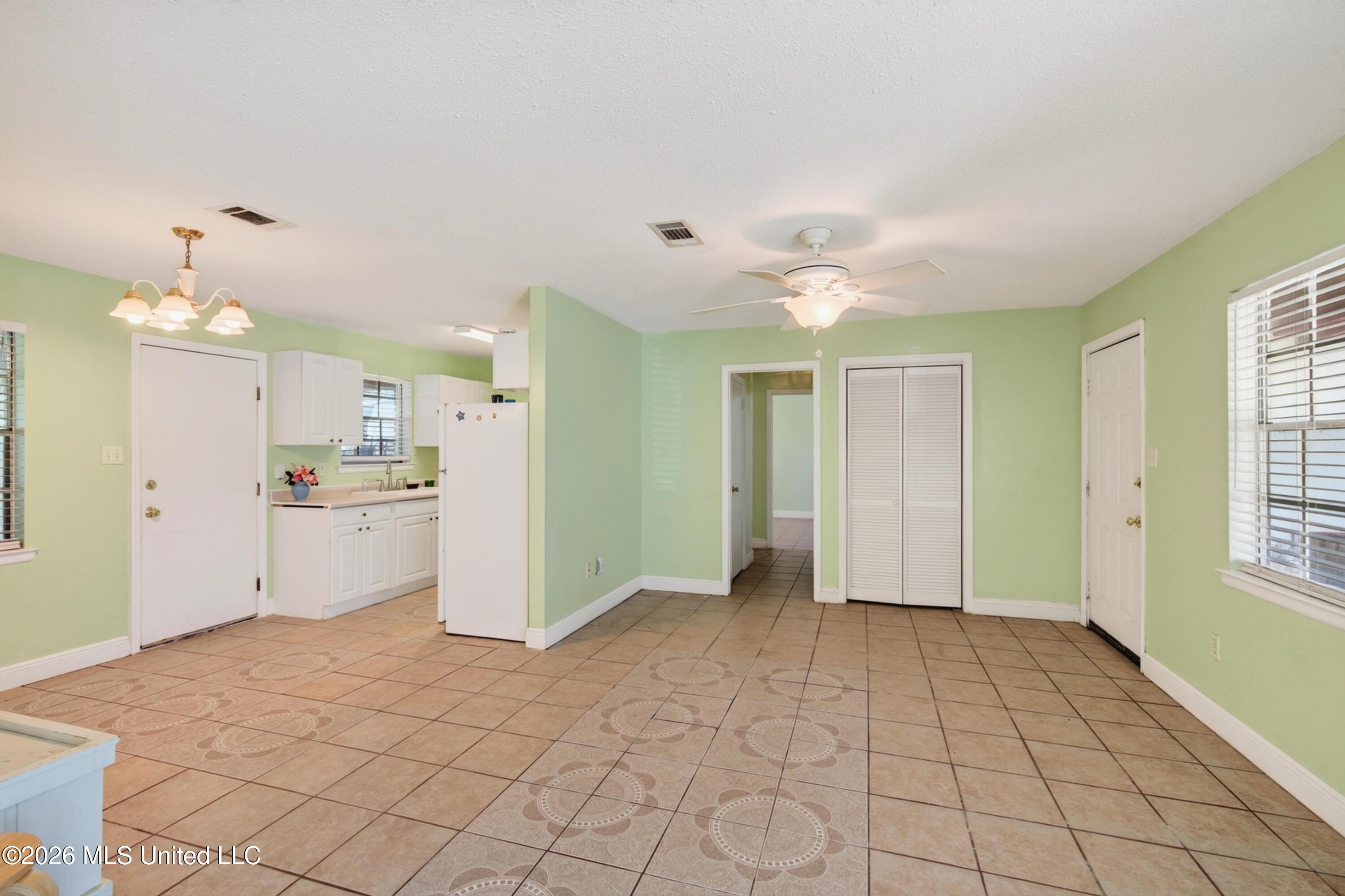 15216 Lawton Drive Property Photo 13