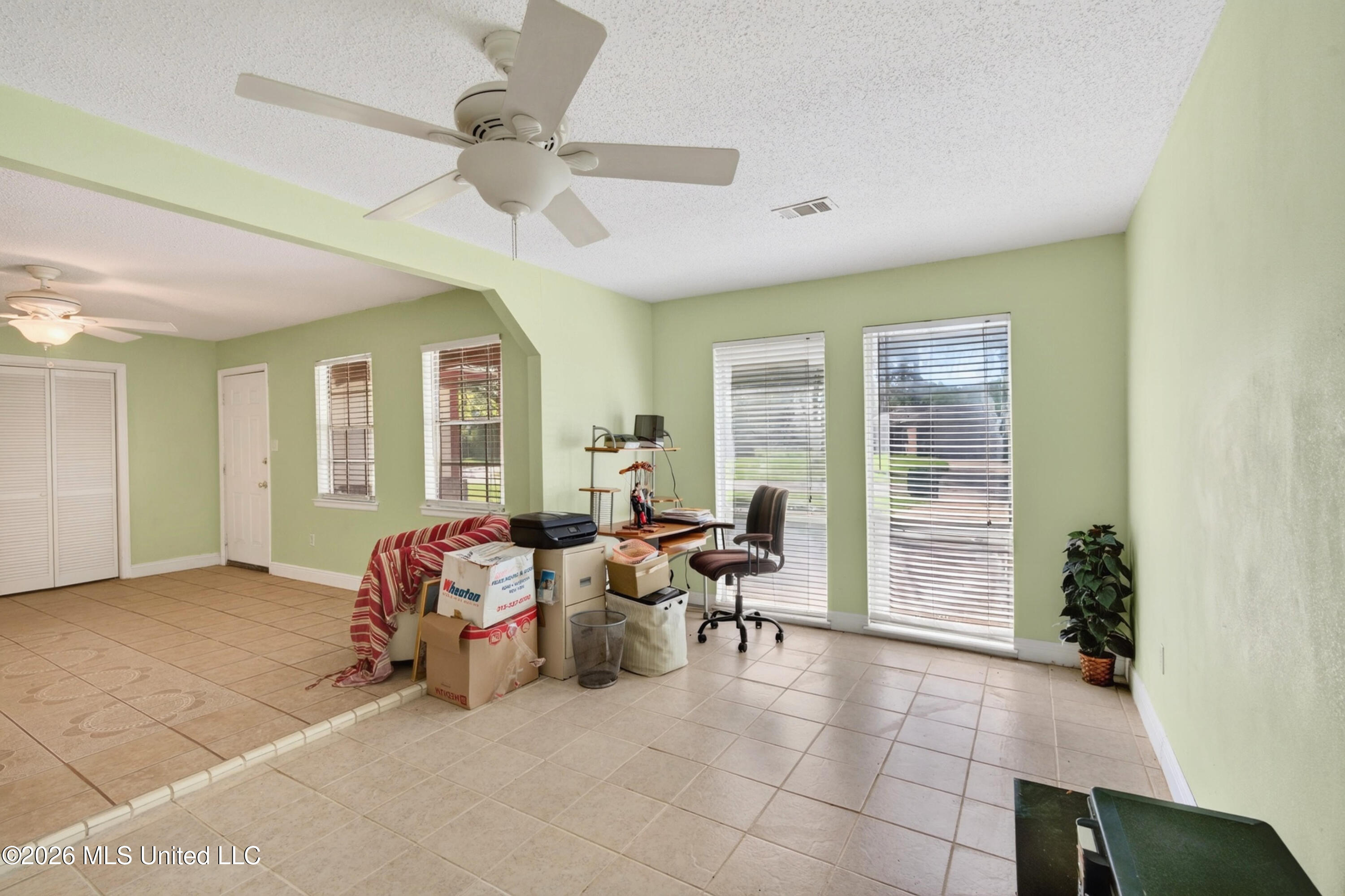 15216 Lawton Drive Property Photo 17