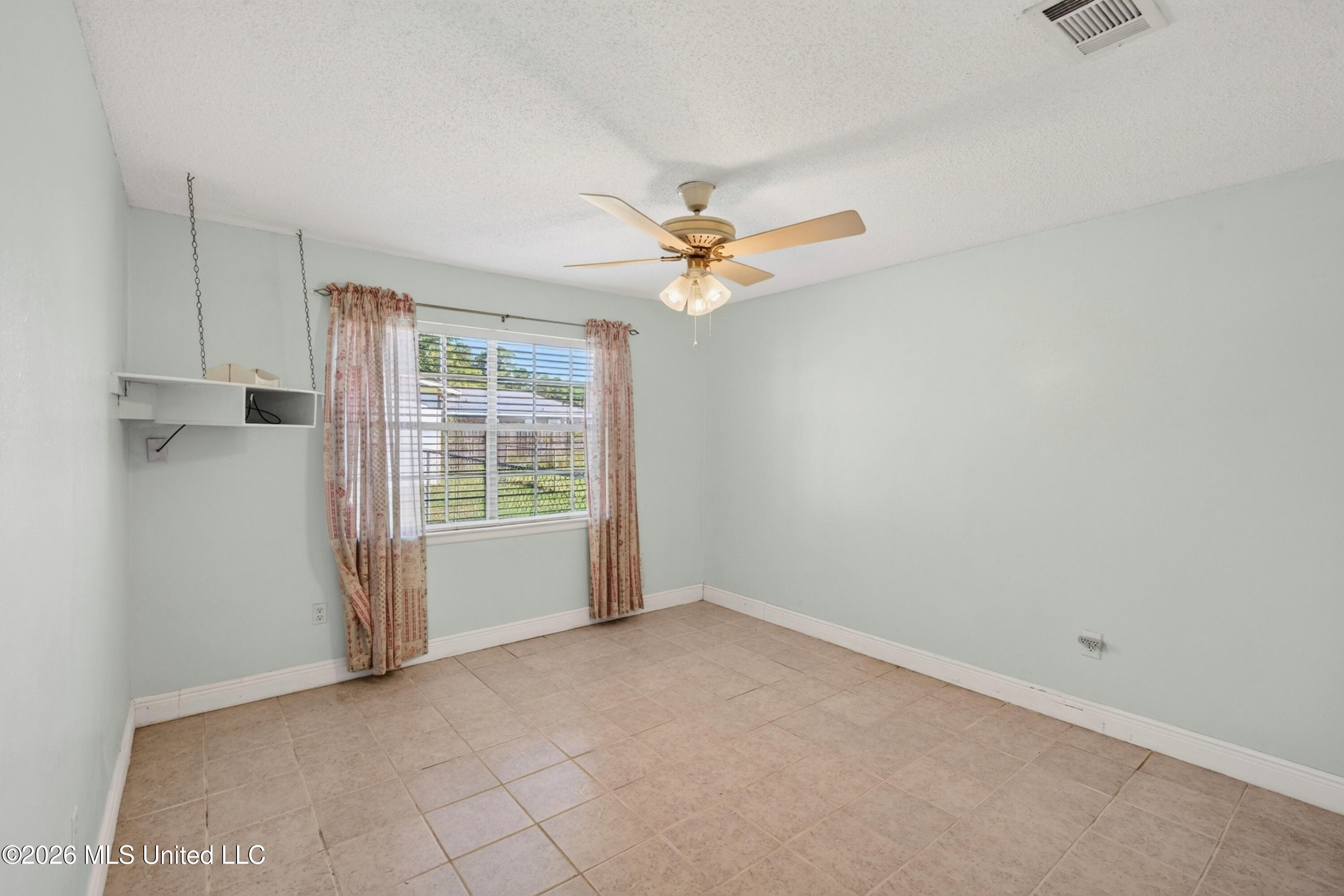 15216 Lawton Drive Property Photo 33