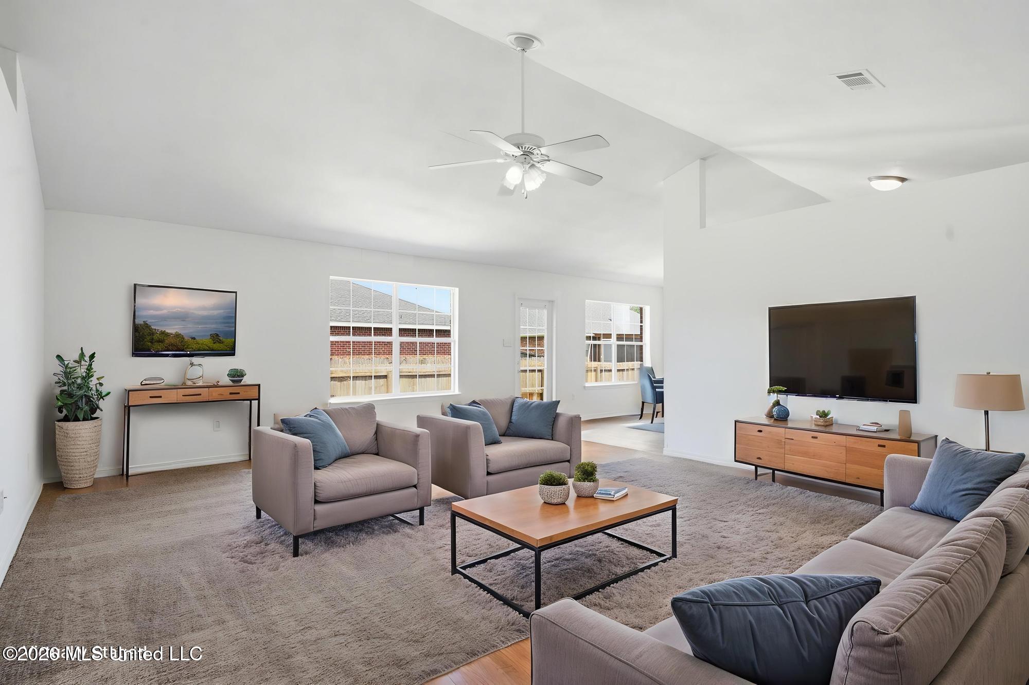 12133 Harmony Circle Property Photo 4
