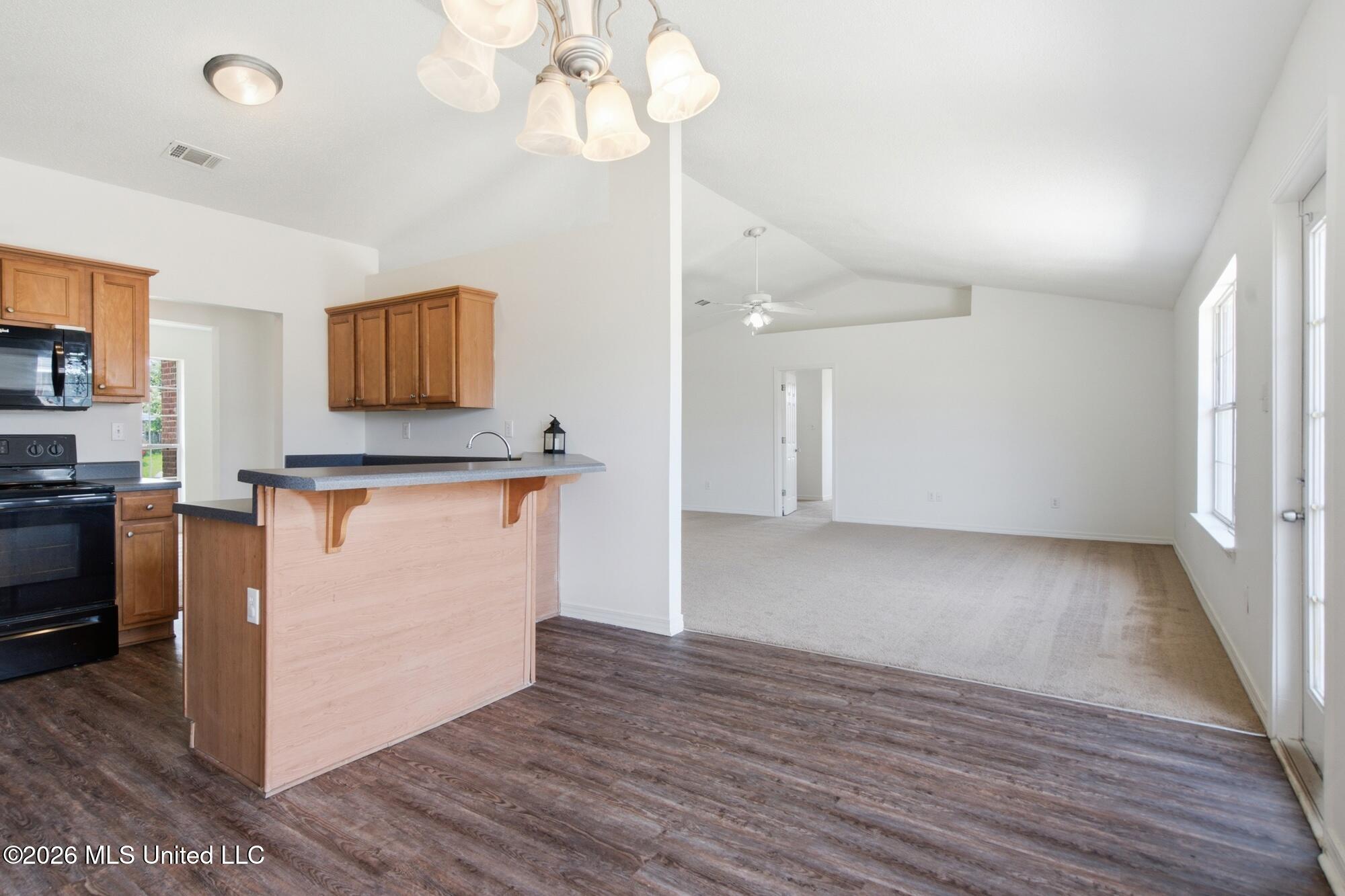 12133 Harmony Circle Property Photo 6