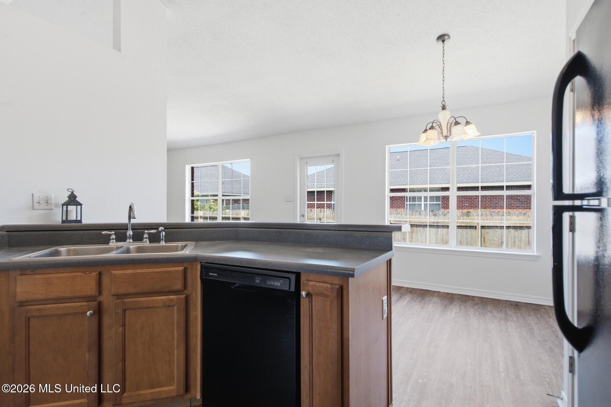 12133 Harmony Circle Property Photo 10
