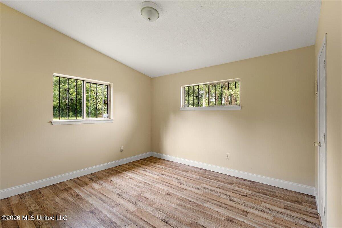 718 George Washington Avenue Property Photo 9
