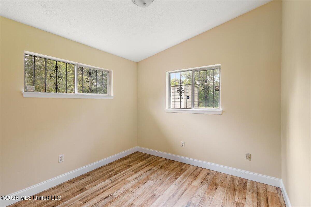 718 George Washington Avenue Property Photo 11