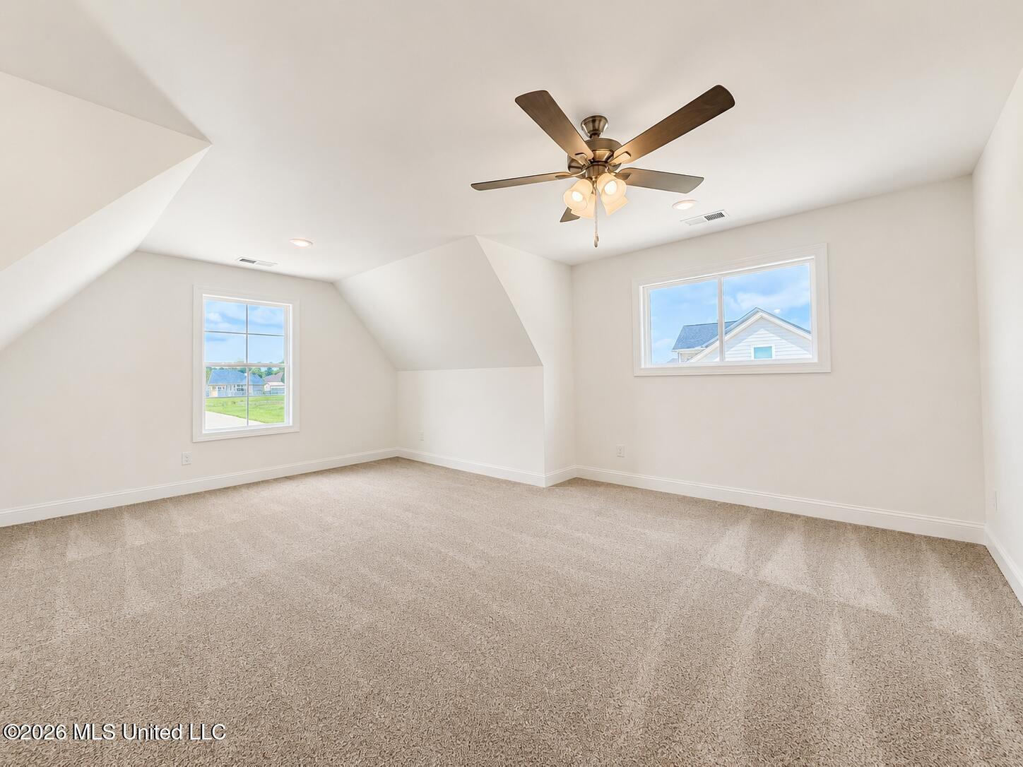 7398 Newbury Drive Property Photo 11